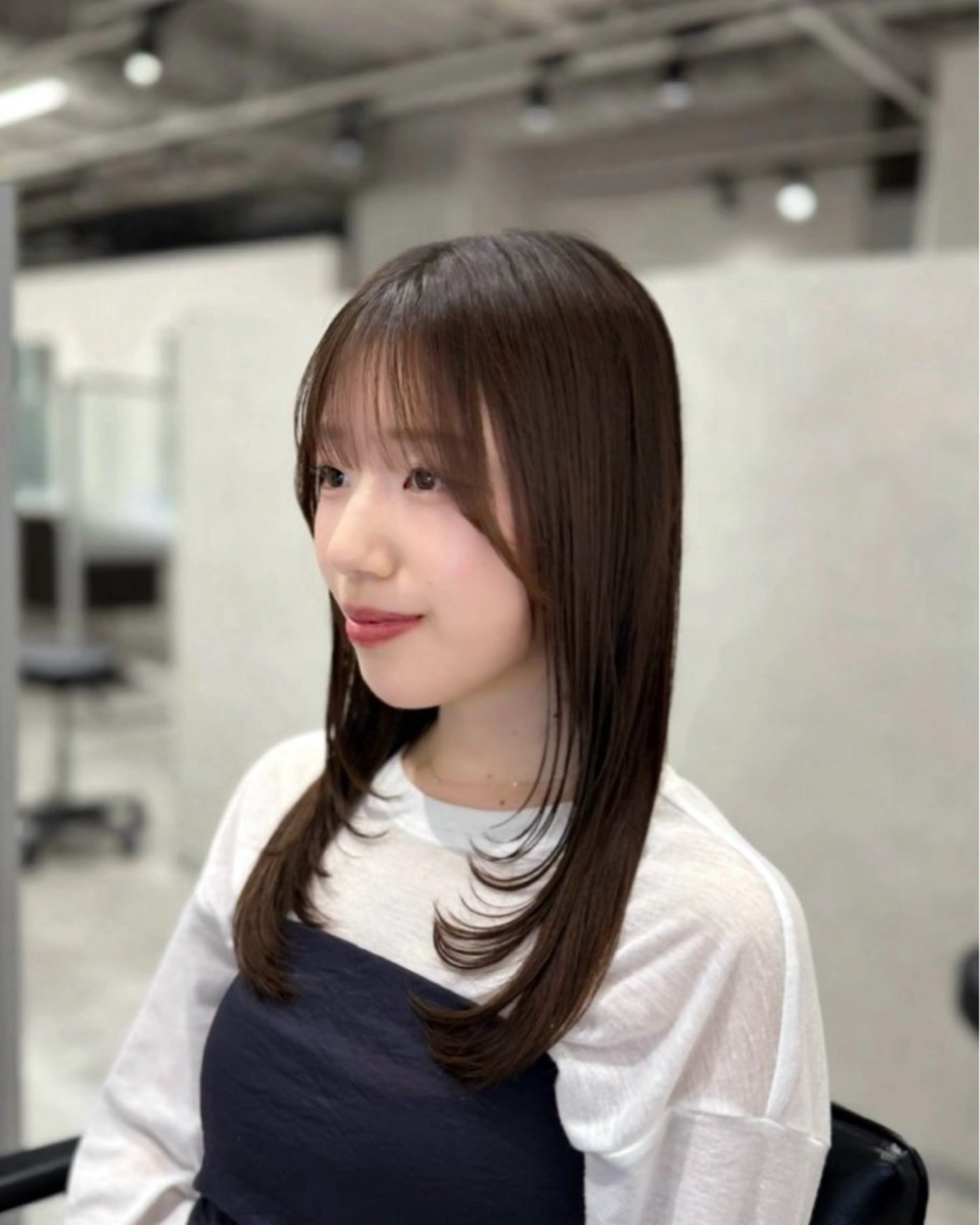 セミロング レイヤーカット 梅田　似合わせ特化 稲葉利也斗のヘアスタイル