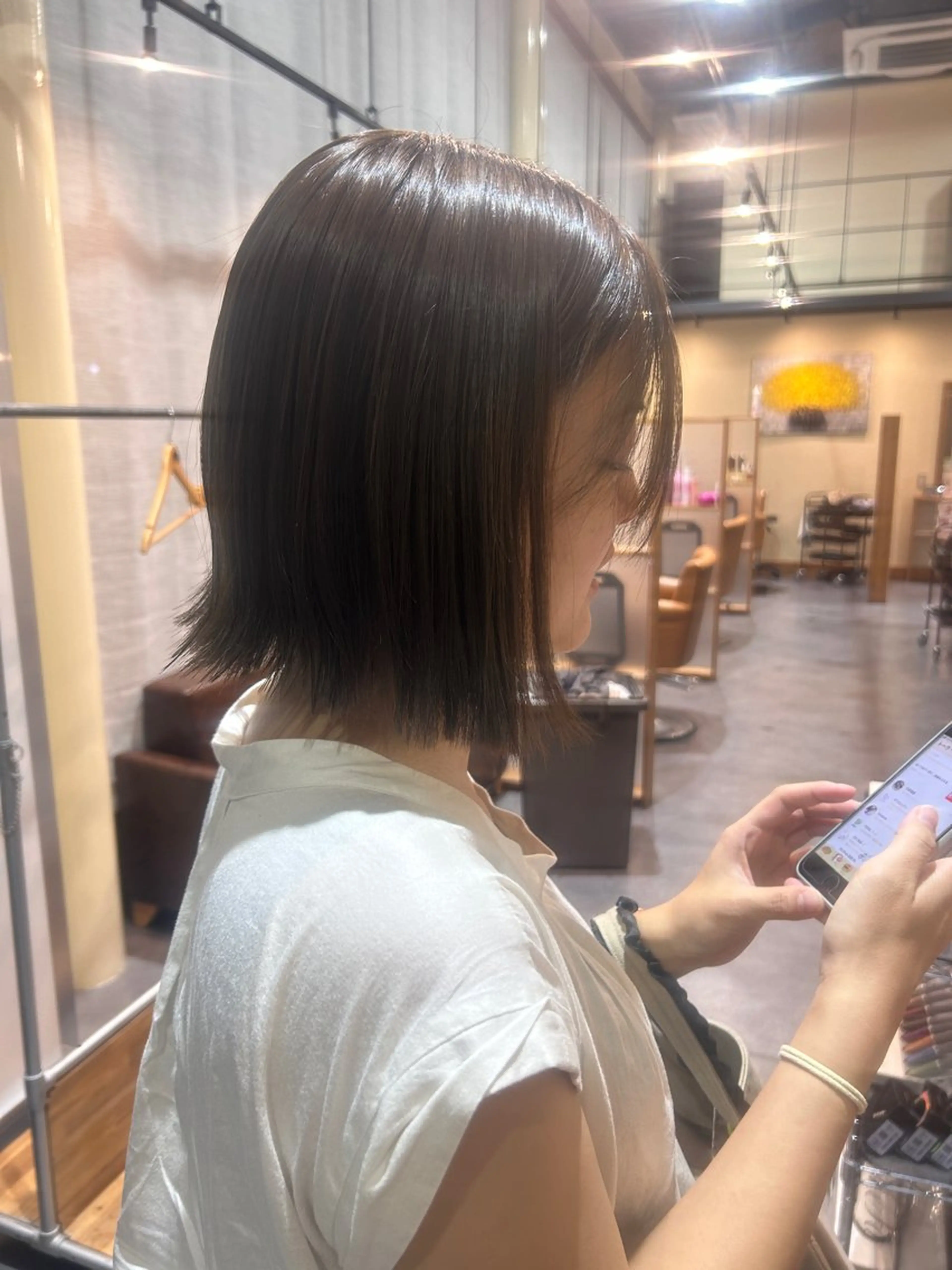 ミディアム 井上 萌のヘアスタイル