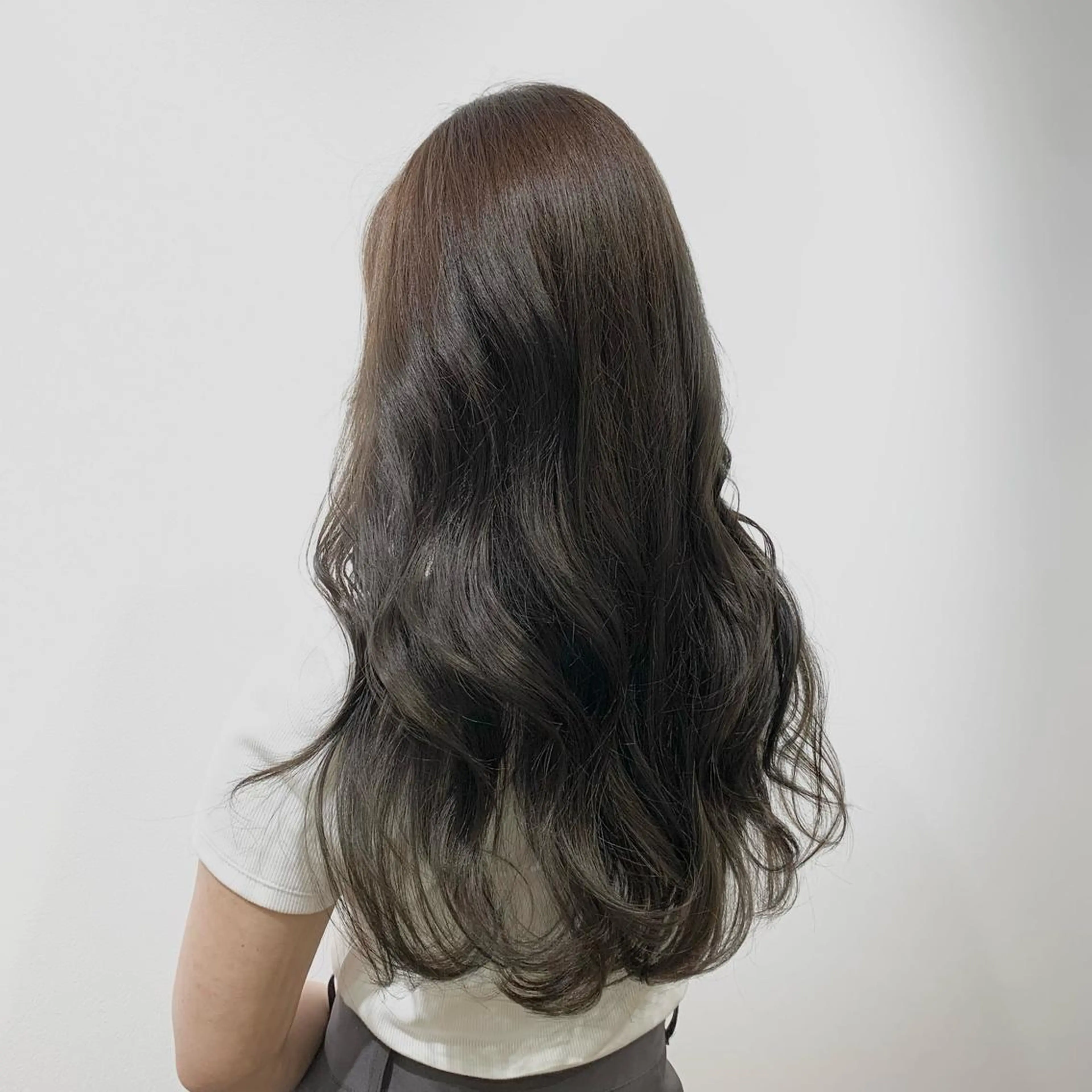 ロング カラー ヘアアレンジ キヨミ 韓国レイヤーカットのヘアスタイル