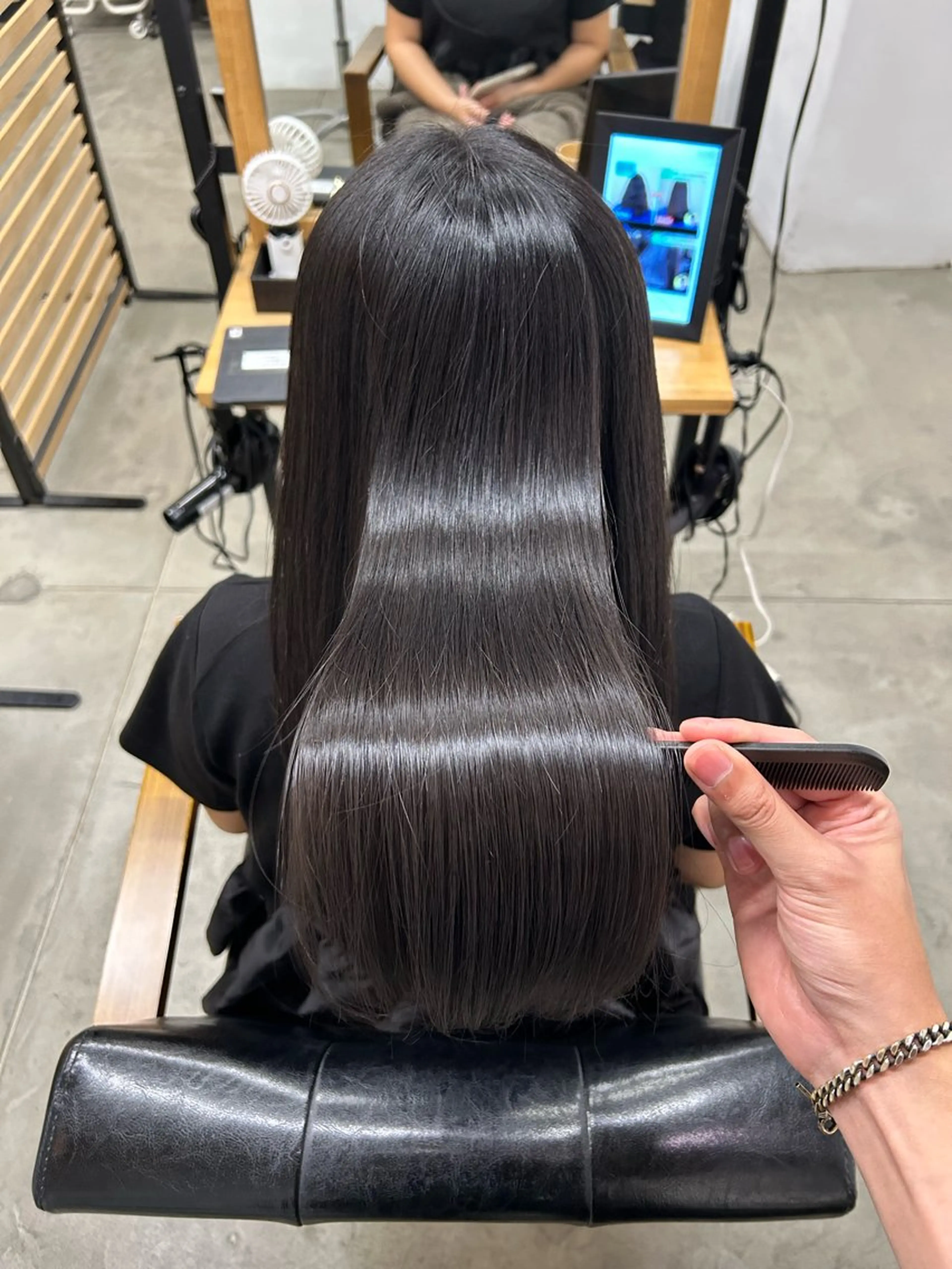 ロング カット 縮毛矯正 トリートメント ピンとしない縮毛矯正 メンズスタイル小山光のヘアスタイル