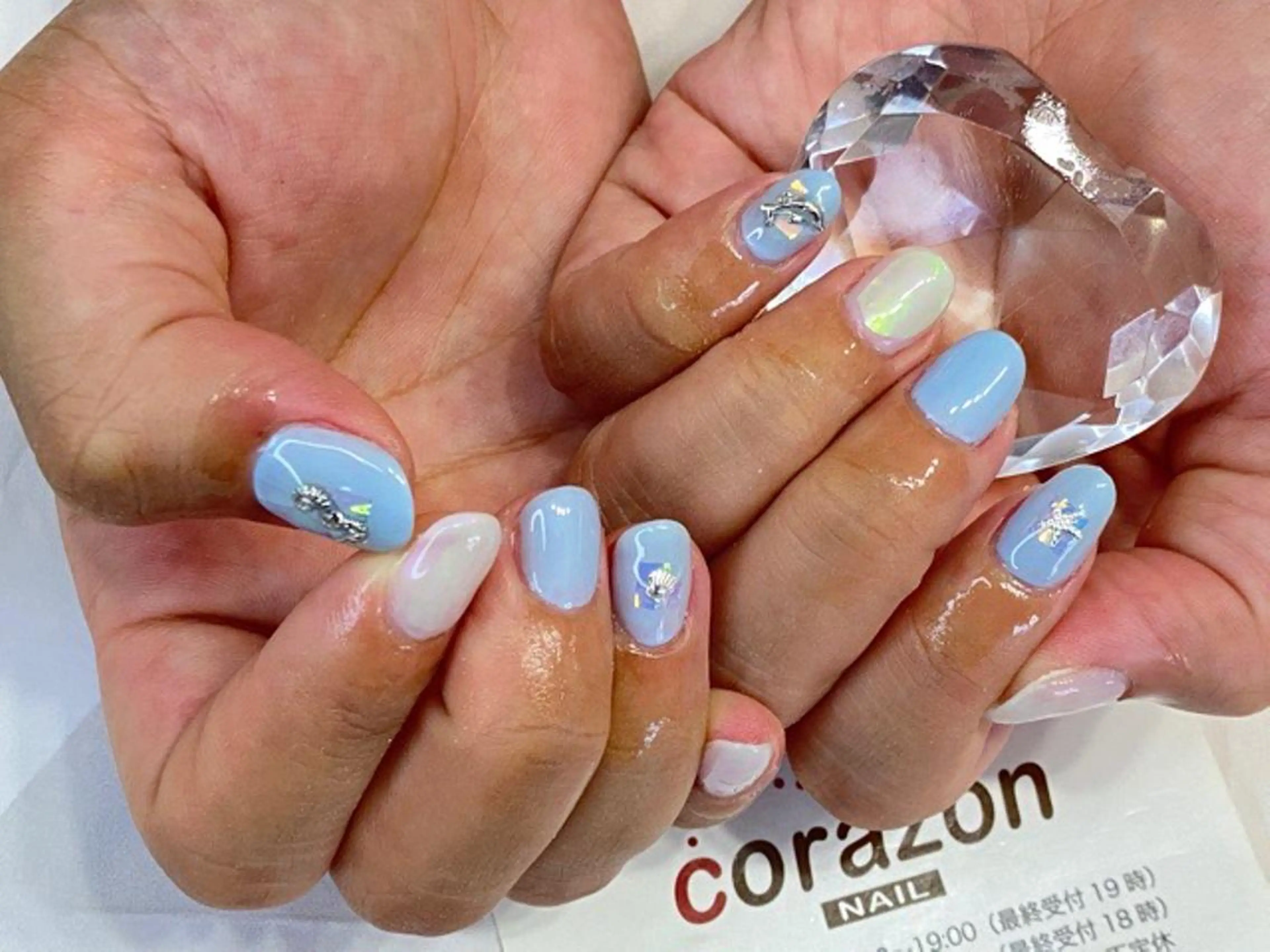 ネイル 氷ネイル・うるうるネイル 水色 corazon所属・ネイリスト aicoのネイルデザイン