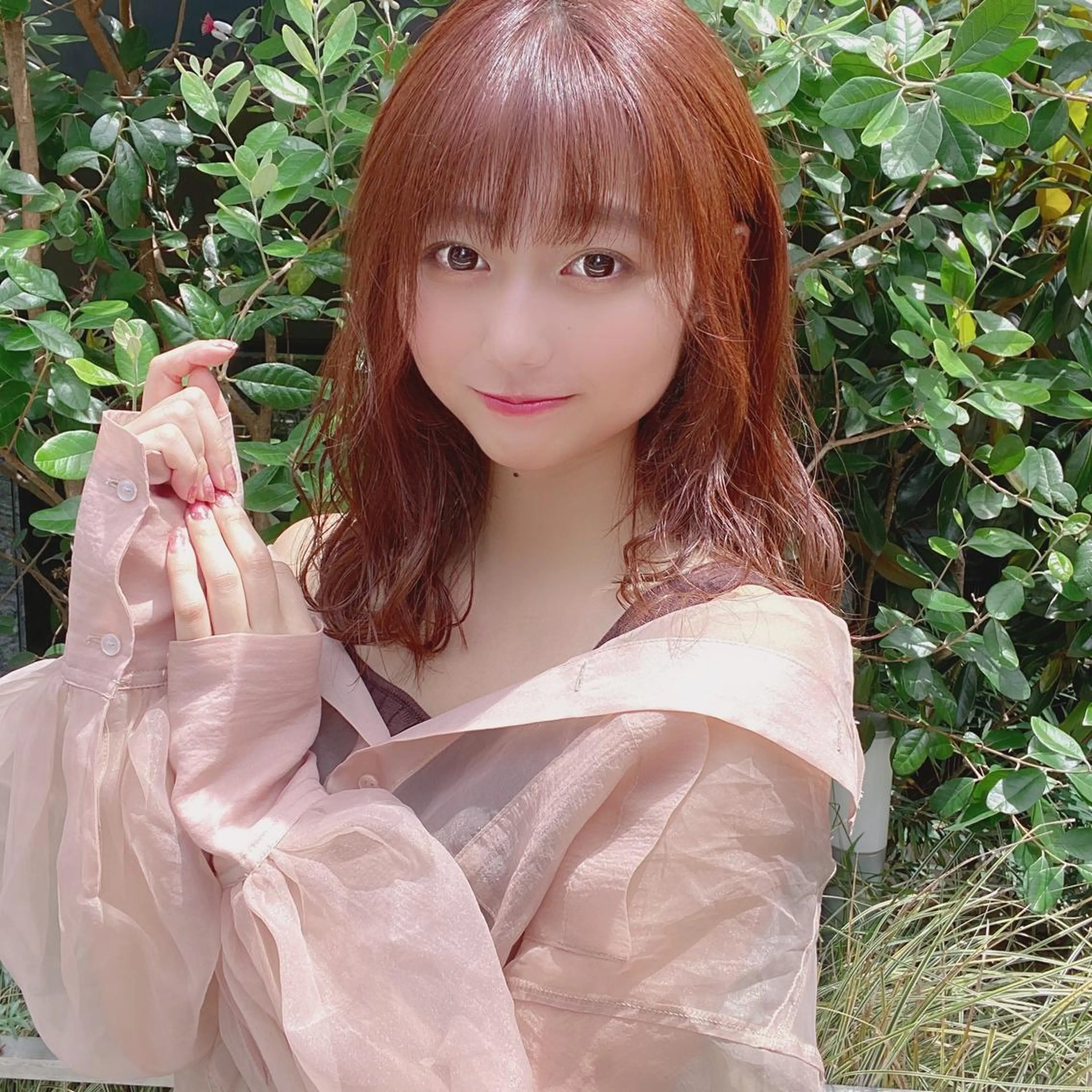 ミディアム カラー ヘアアレンジ ベージュカラー ブリーチ グレージュ ハイライトカラー ミルクティーベージュ 外苑前NO.1艶髪 透明感カラーのヘアスタイル