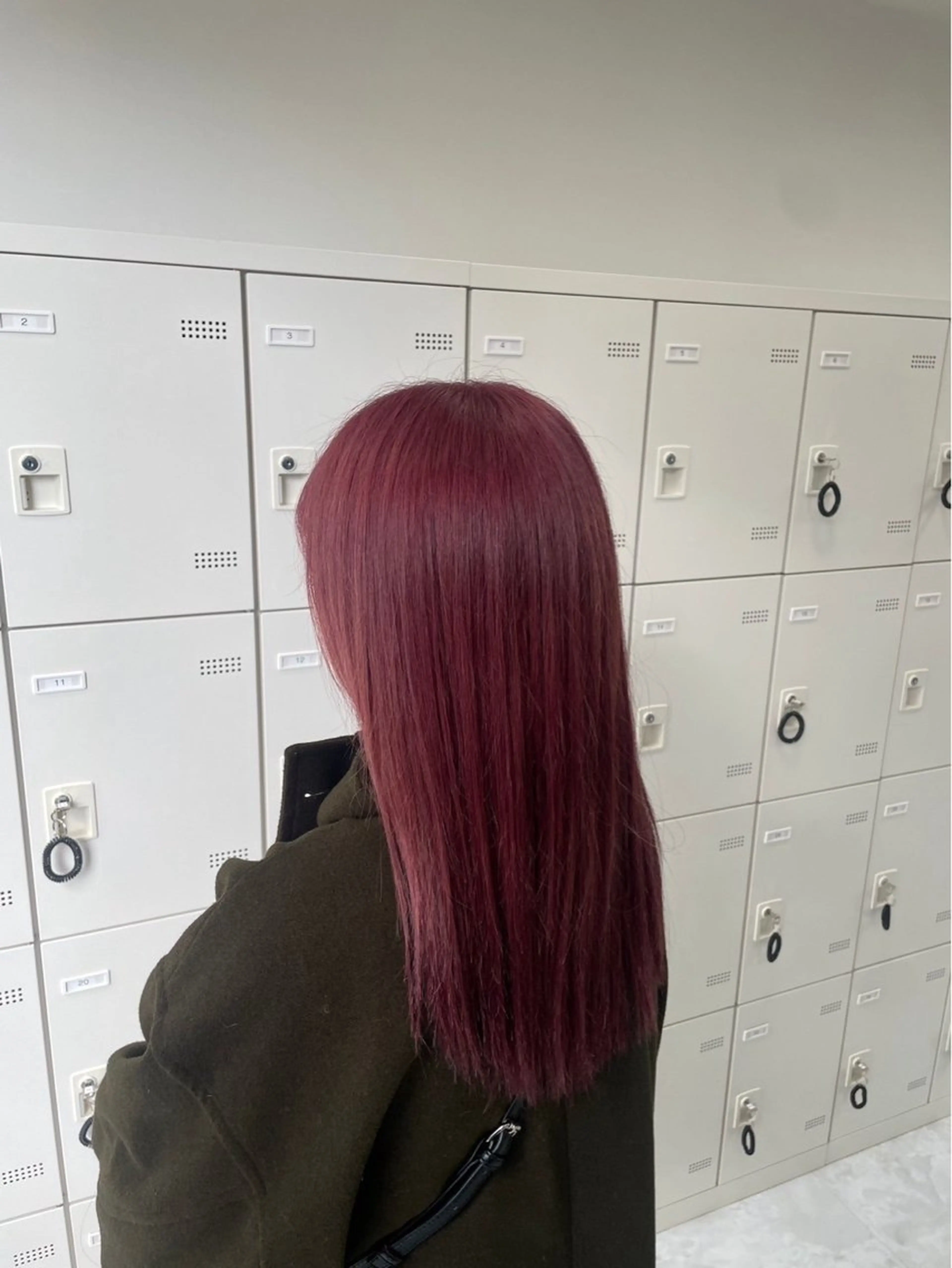 ロング カラー 🖤ウルフ×ハイ トーン🖤KOYAのヘアスタイル