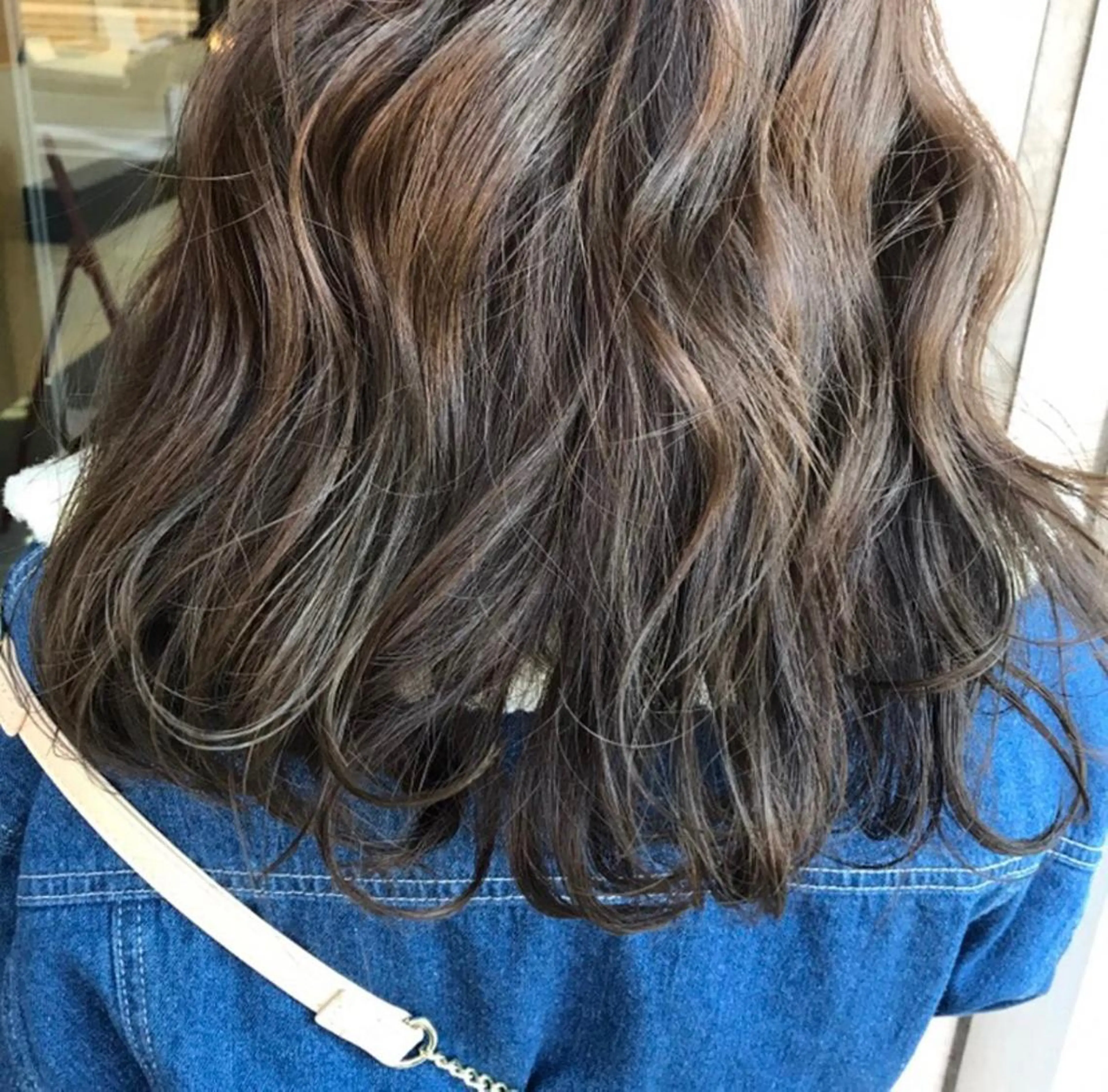 ロング カラー 滝本 里実のヘアスタイル