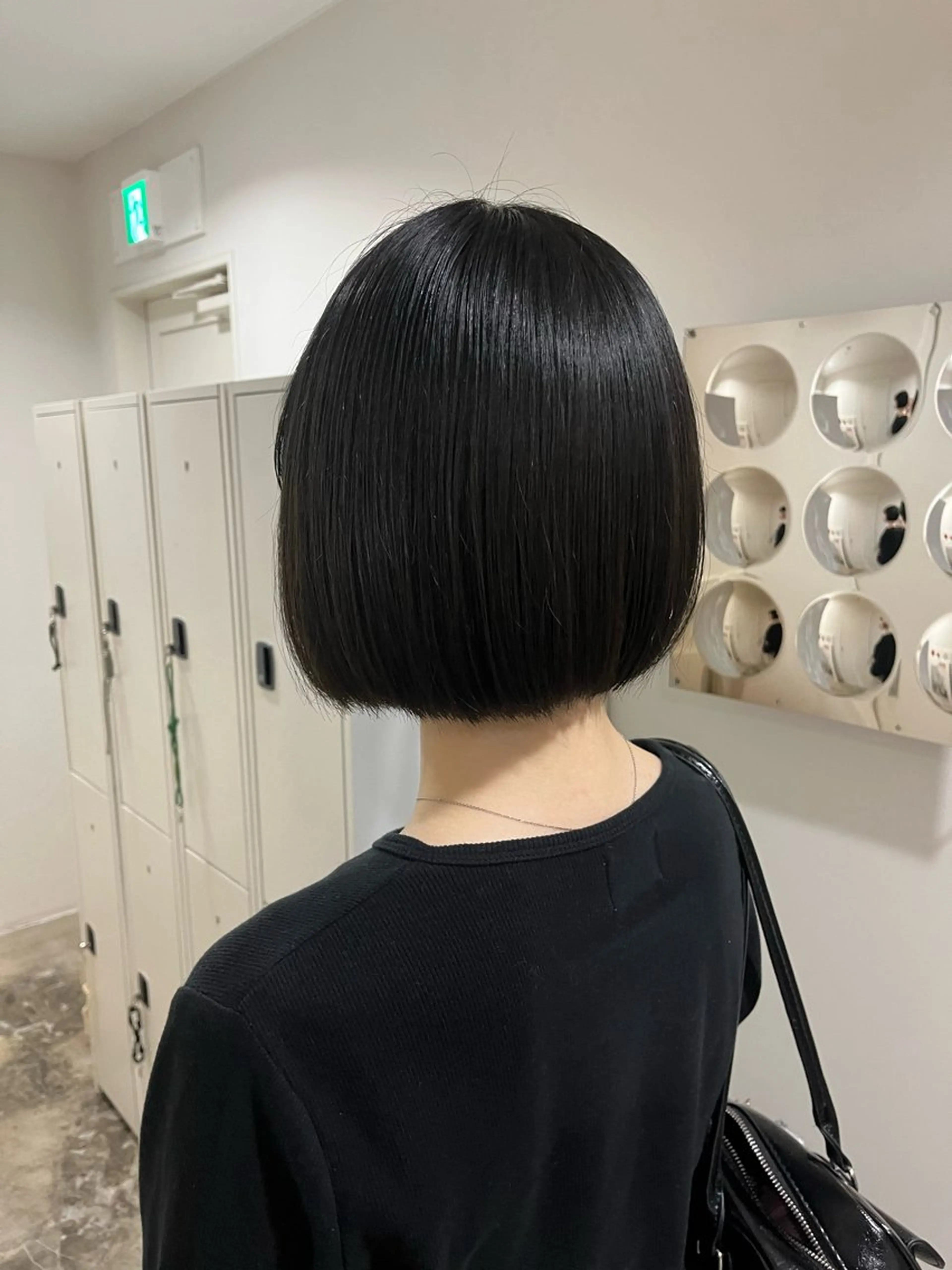 ショート ヘアカラー 岡田 琉花のヘアスタイル