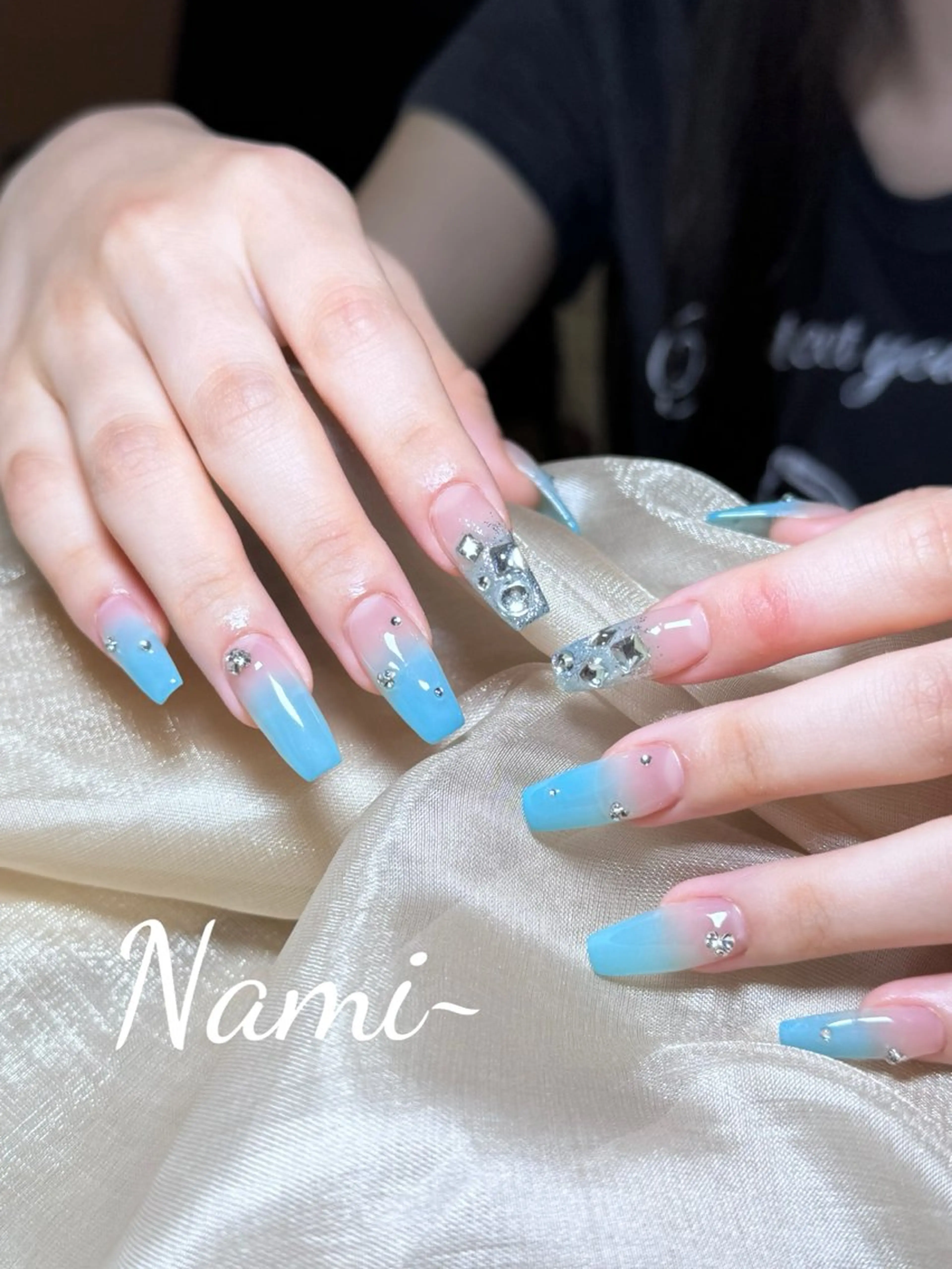 ネイル Dopamine nail 新人のネイルデザイン