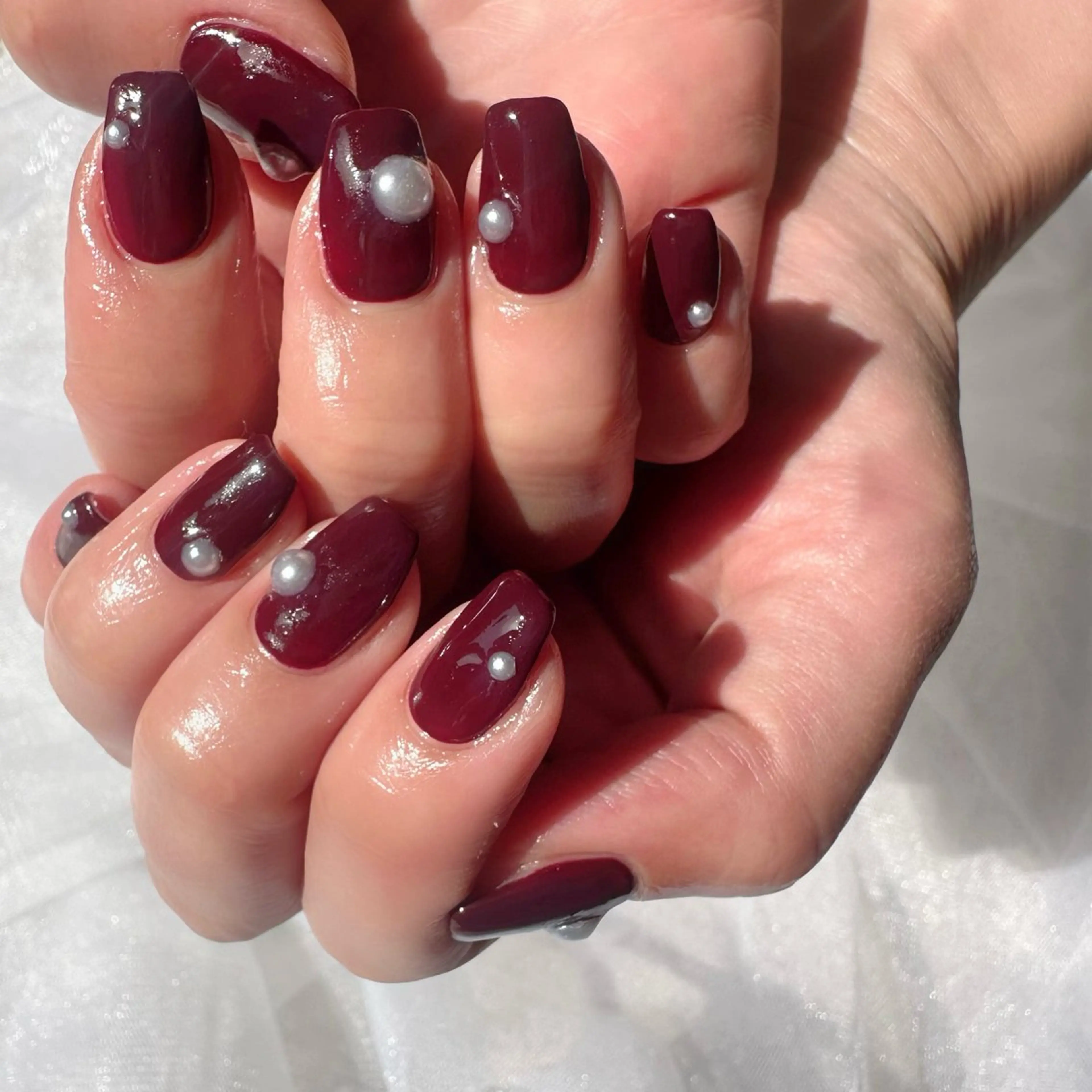 ネイル ボルドー 氷ネイル・うるうるネイル 韓国ネイル ニュアンスネイル ワンカラーネイル 🪞KAPE NAIL 🪞のネイルデザイン