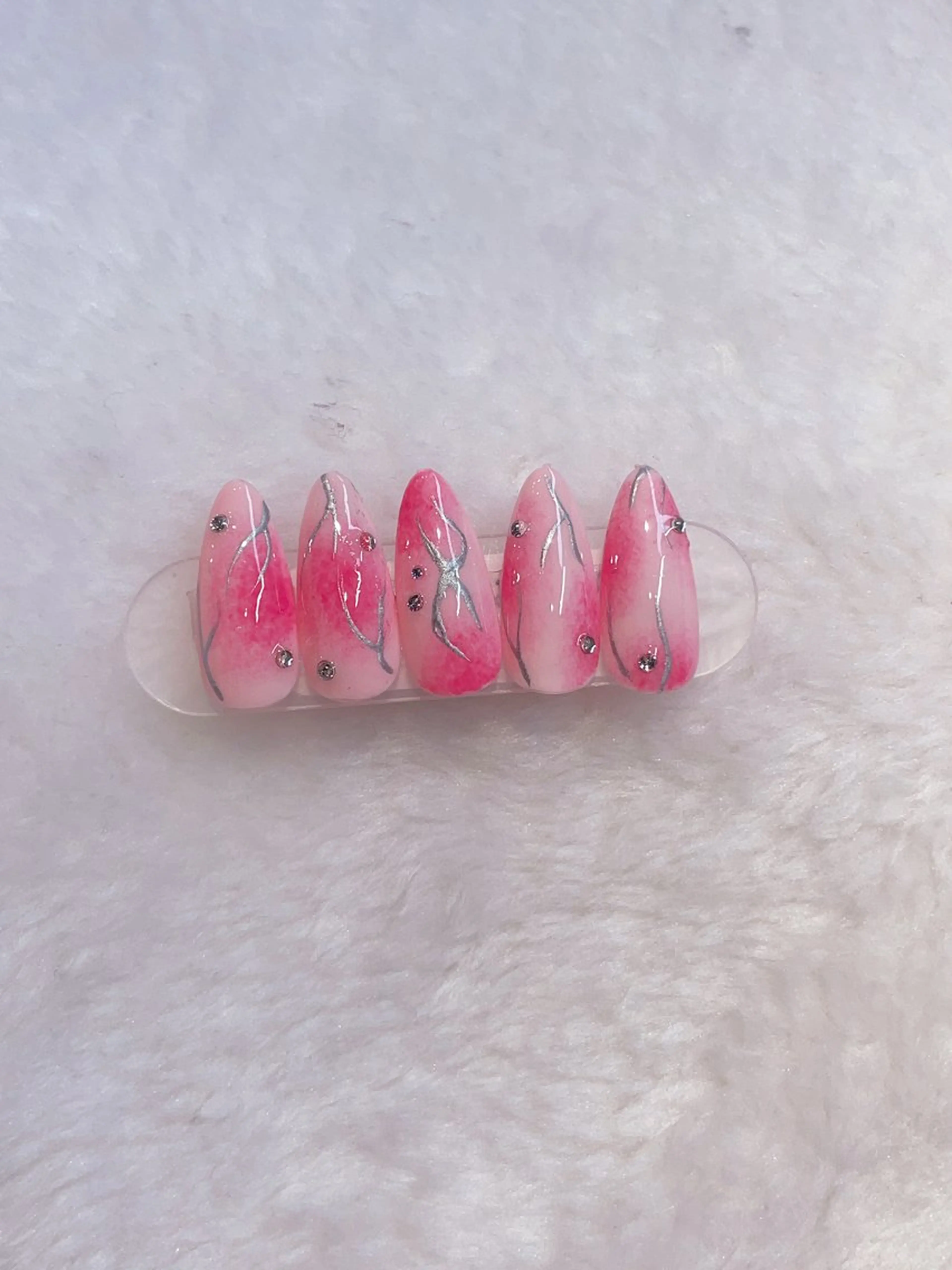ネイル ハンドネイル I-nail Moeのネイルデザイン