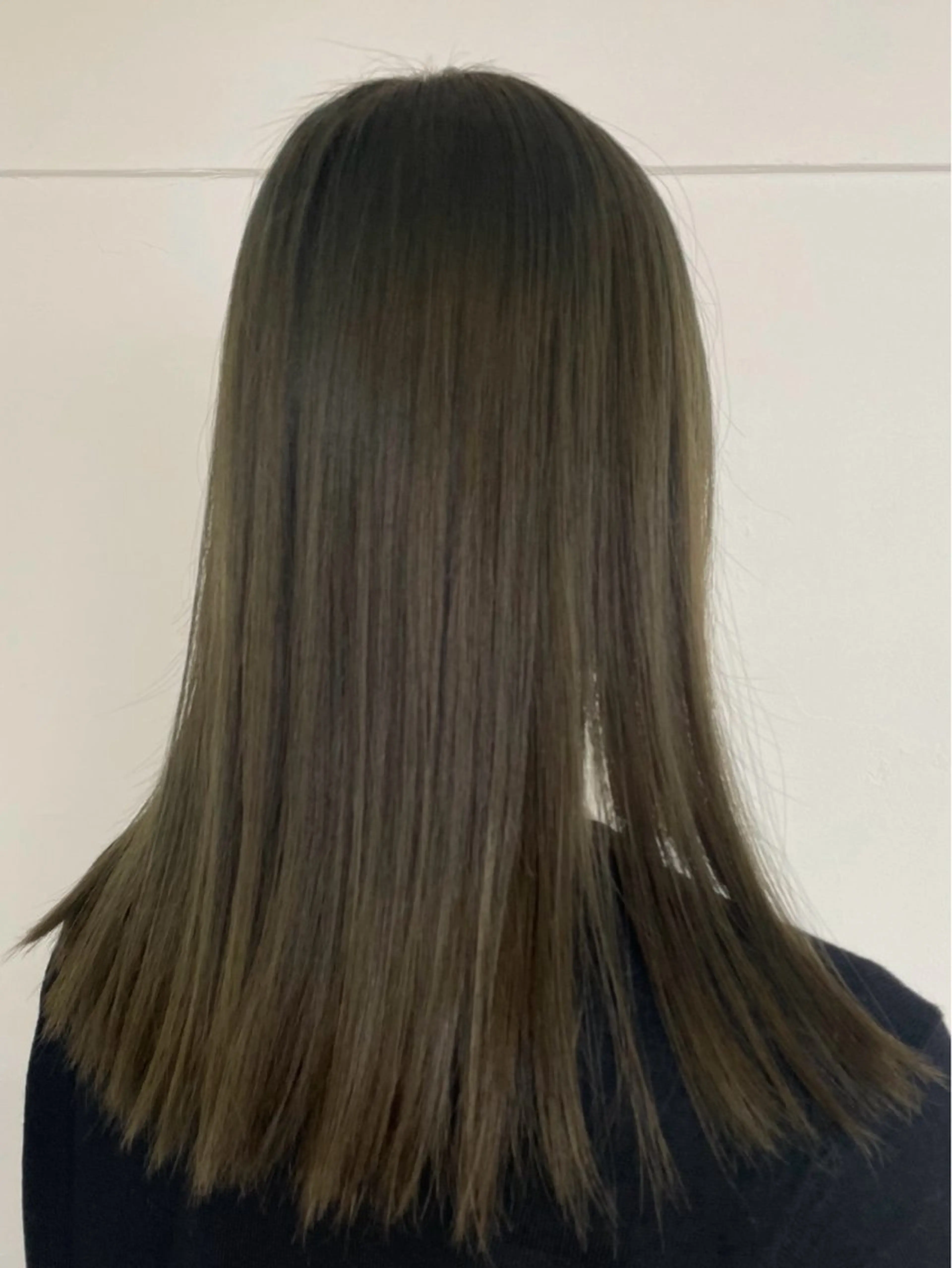 セミロング カラー ヘアアレンジ カット ヘアカラー トリートメント HAIR SALON fuugaせんげん台店所属・ハイトーン/デザイン カラー/あおいのヘアスタイル