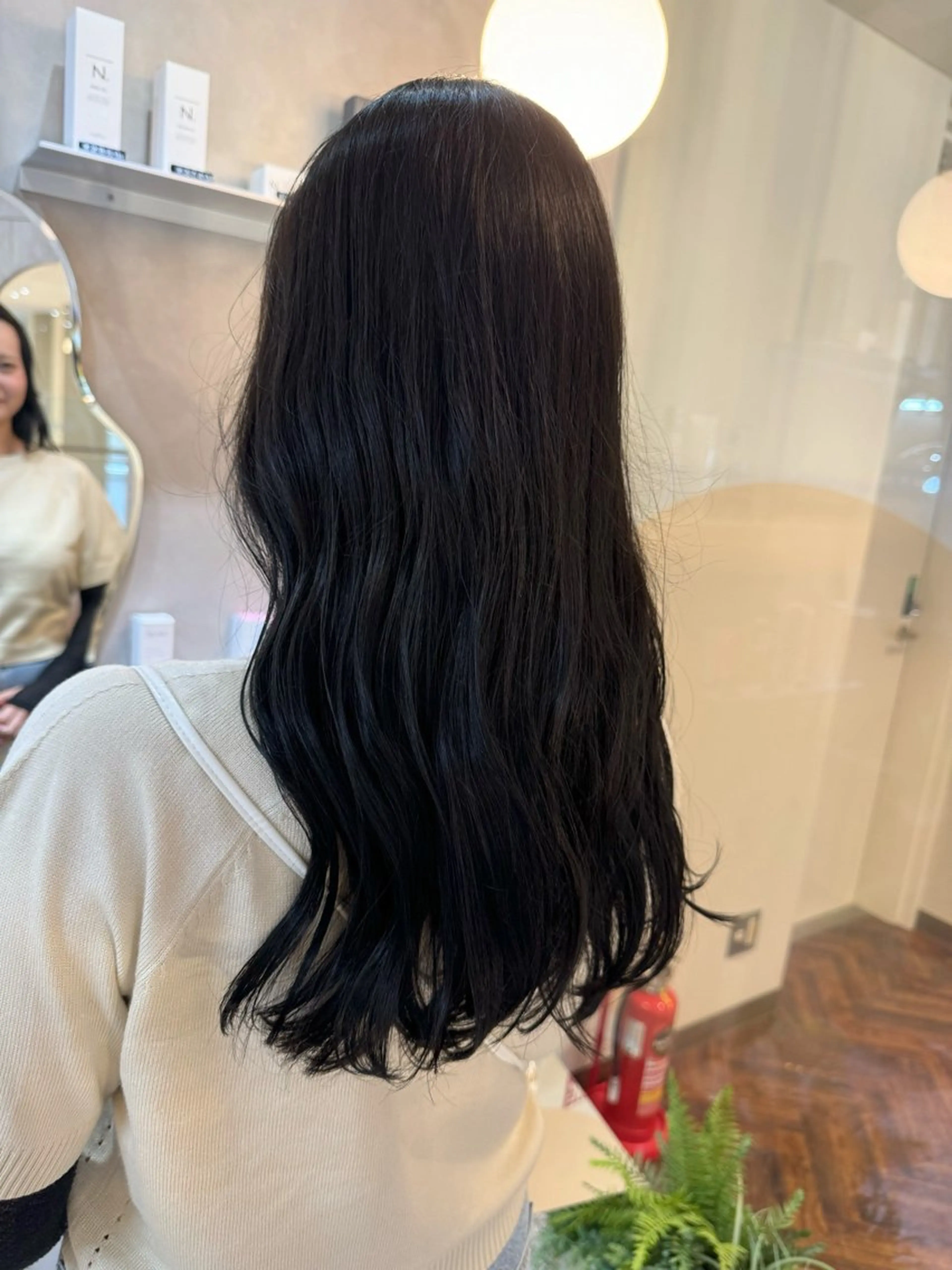 ロング カラー ダークグレー ダークグレージュ グレージュ カット ヘアカラー トリートメント 透け 艶感カラー 顔周り 齊木 勇人のヘアスタイル