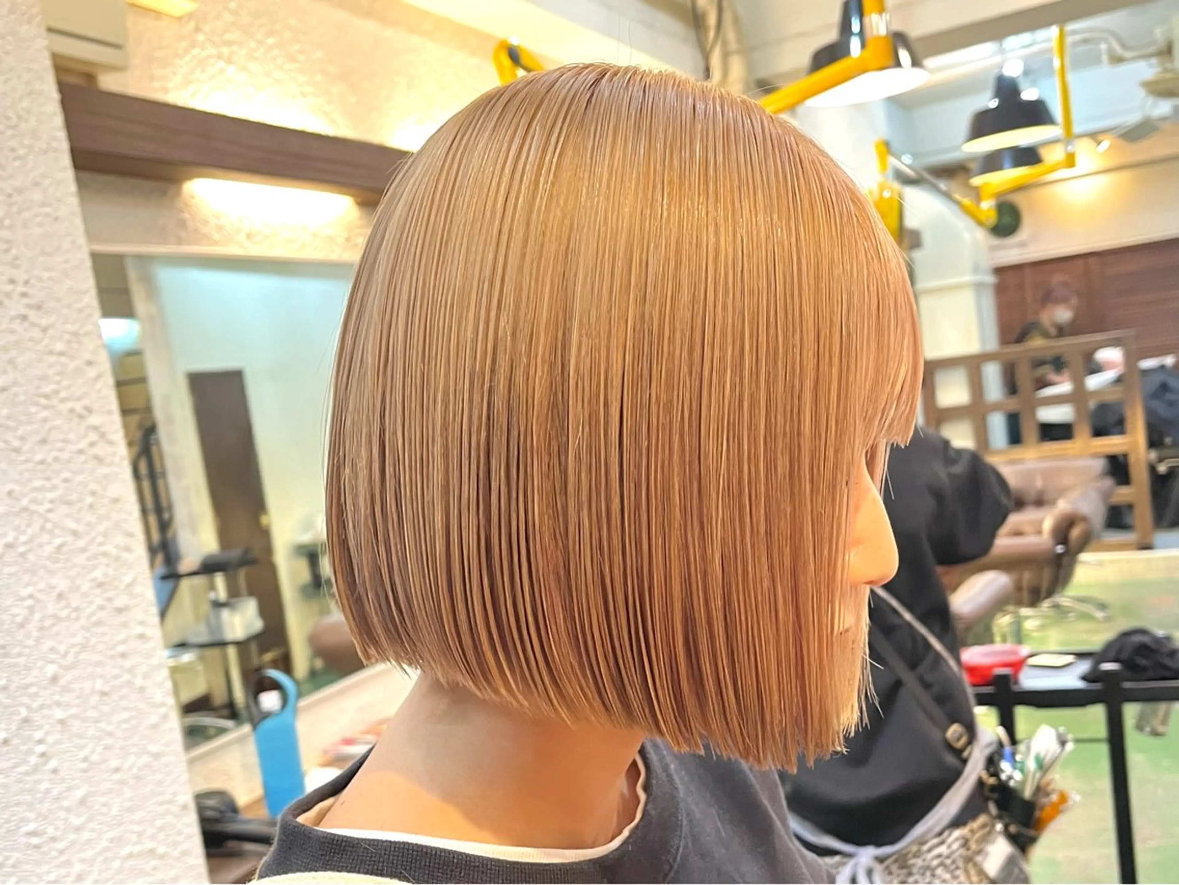 ミディアム カラー GO TODAY SHAiRE SALON 原宿本店所属・ブリーチ/レイヤー ハッシュカット/河内のヘアスタイル