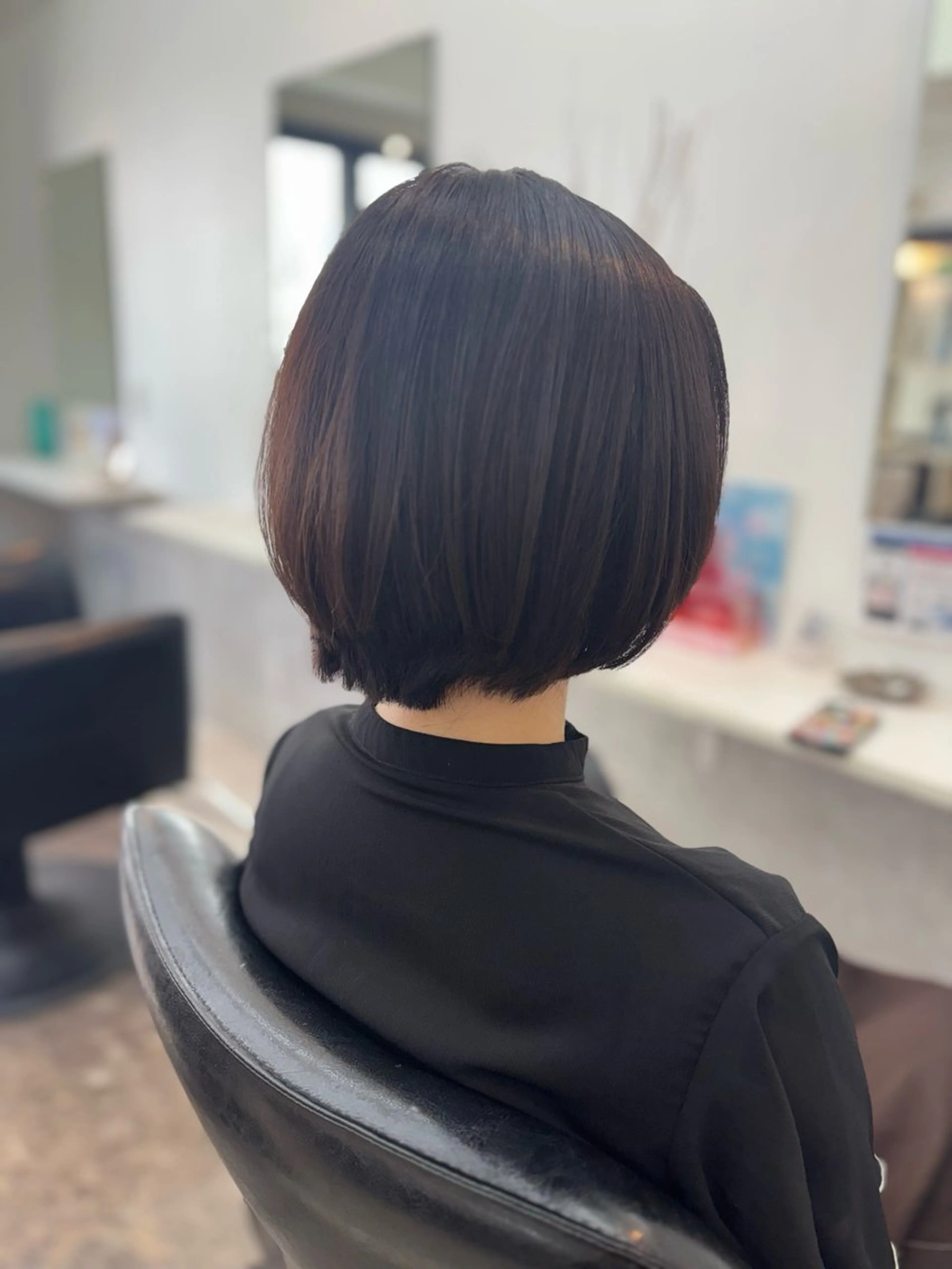 ショート ボブ カット 金井こうた🐨 lovisのヘアスタイル