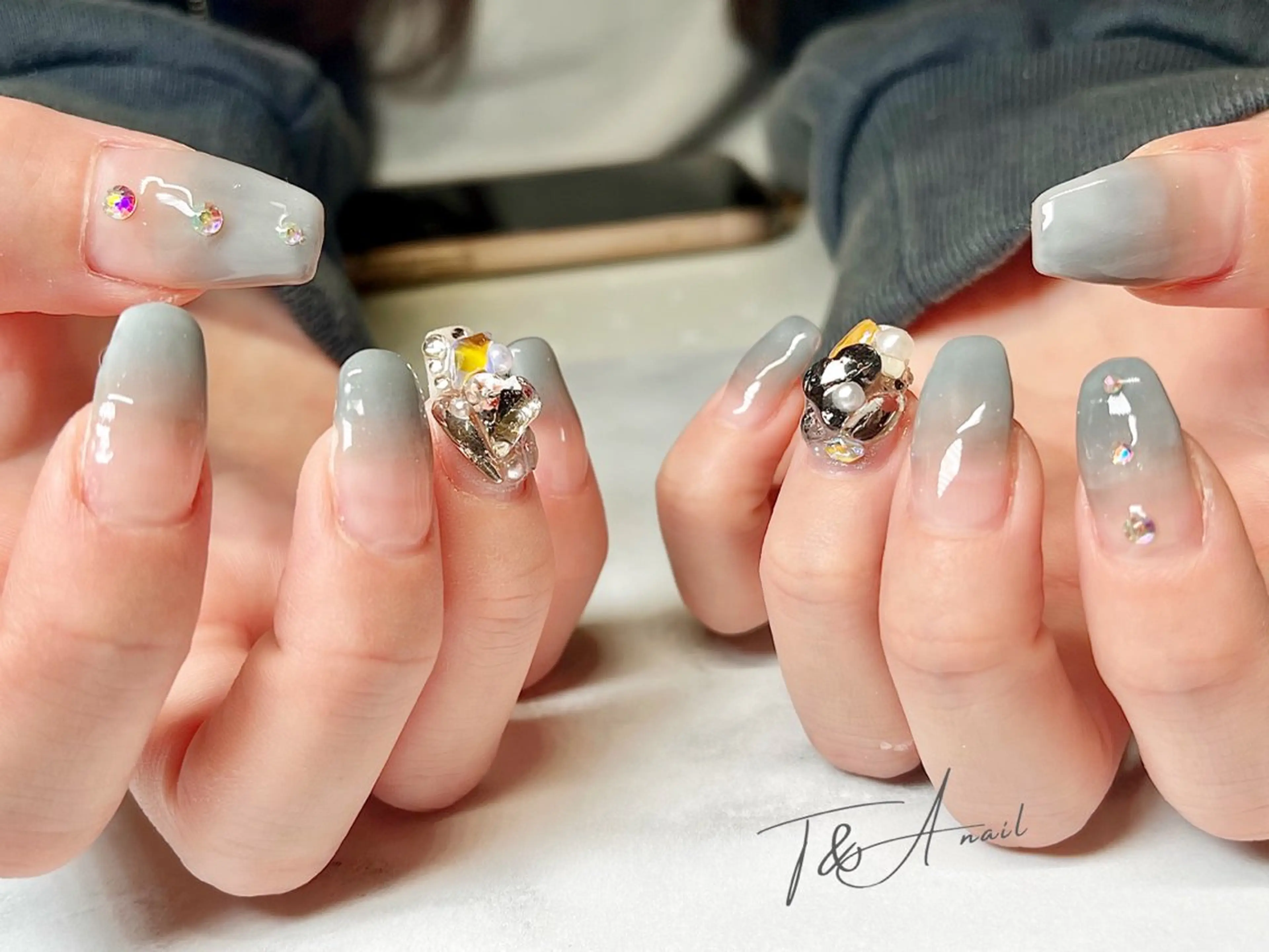 ネイル 長さ出し ジェルネイル グラデーション ハート スカルプネイル ハンドネイル T&A nailのネイルデザイン