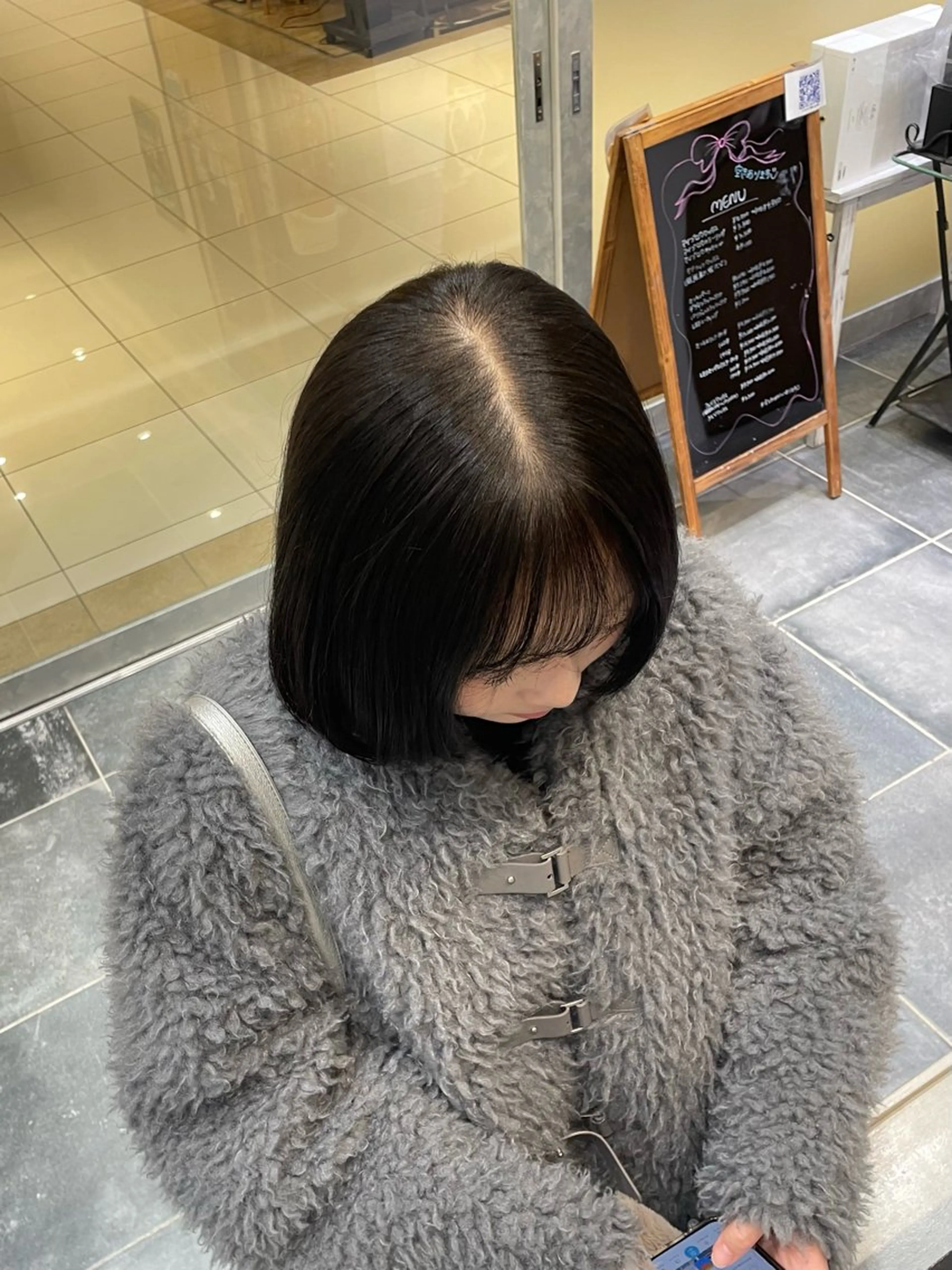 カラー 黒髪 ヘアカラー 自然と惹かれる🪷 艶カラー/茉優♩のヘアスタイル