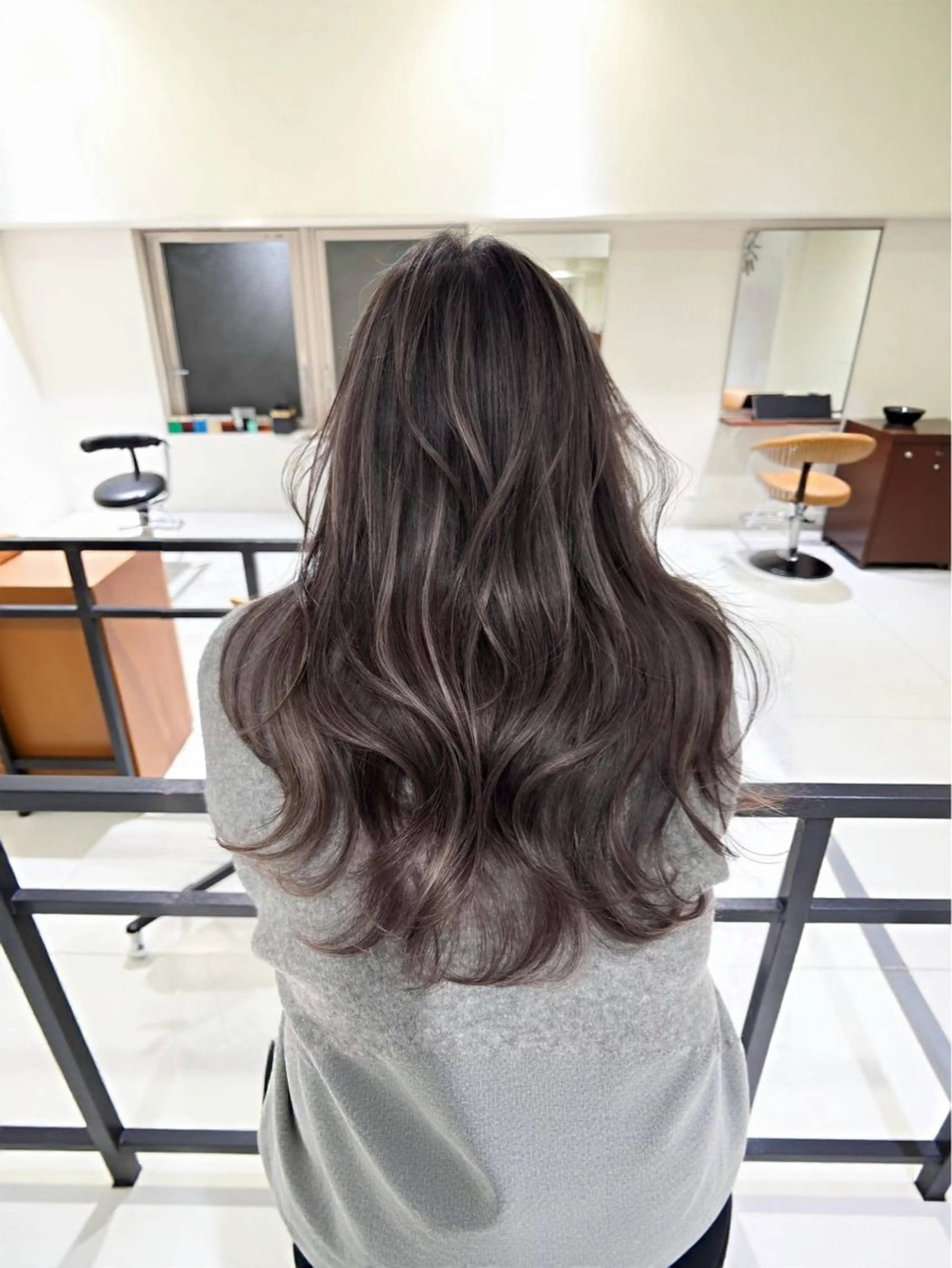 ロング ヘアカラー 北村 凛太郎のヘアスタイル