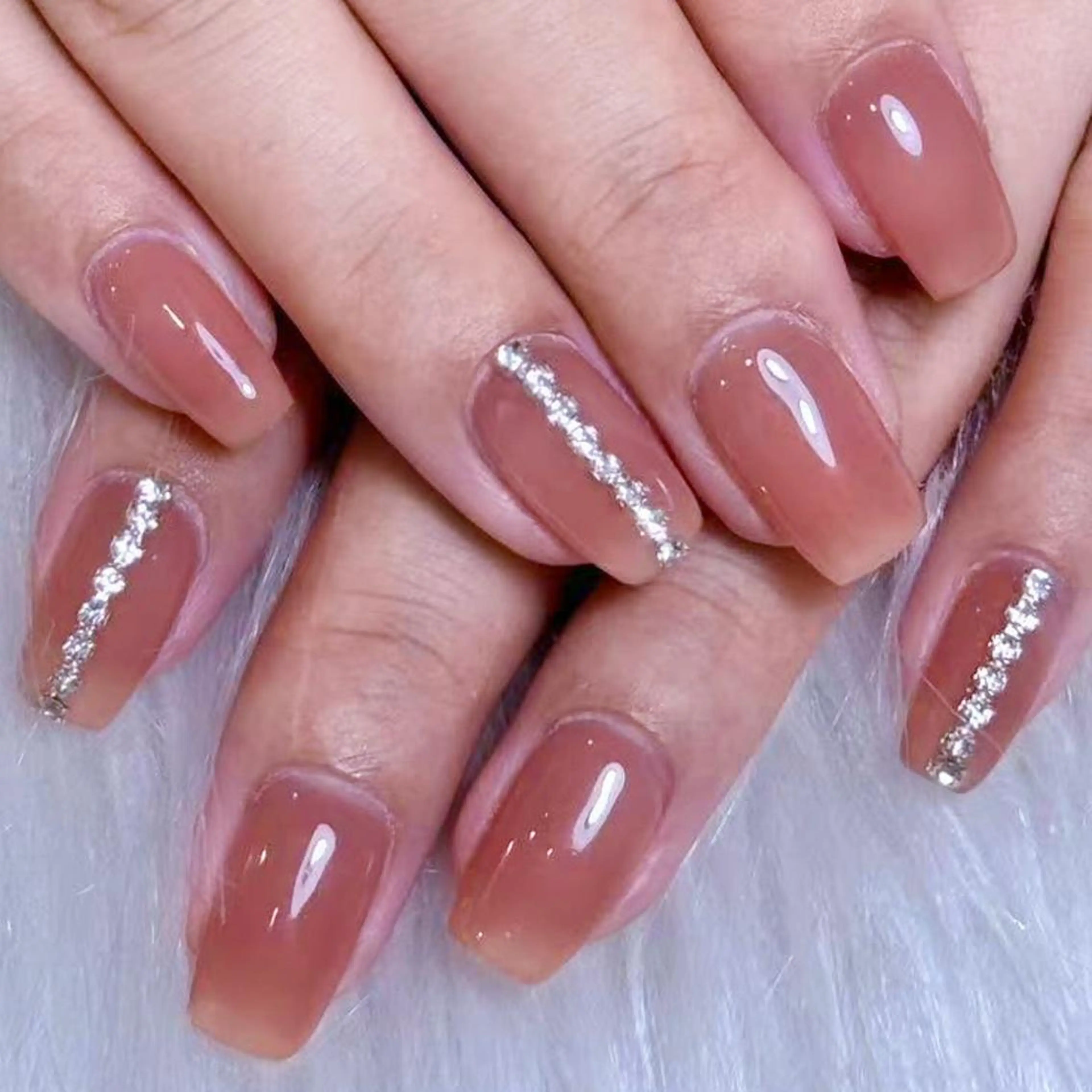 ネイル アートネイル オーロラネイル ガーリー キラキラネイル 韓国ネイル ハンドネイル Nail Monsterのネイルデザイン