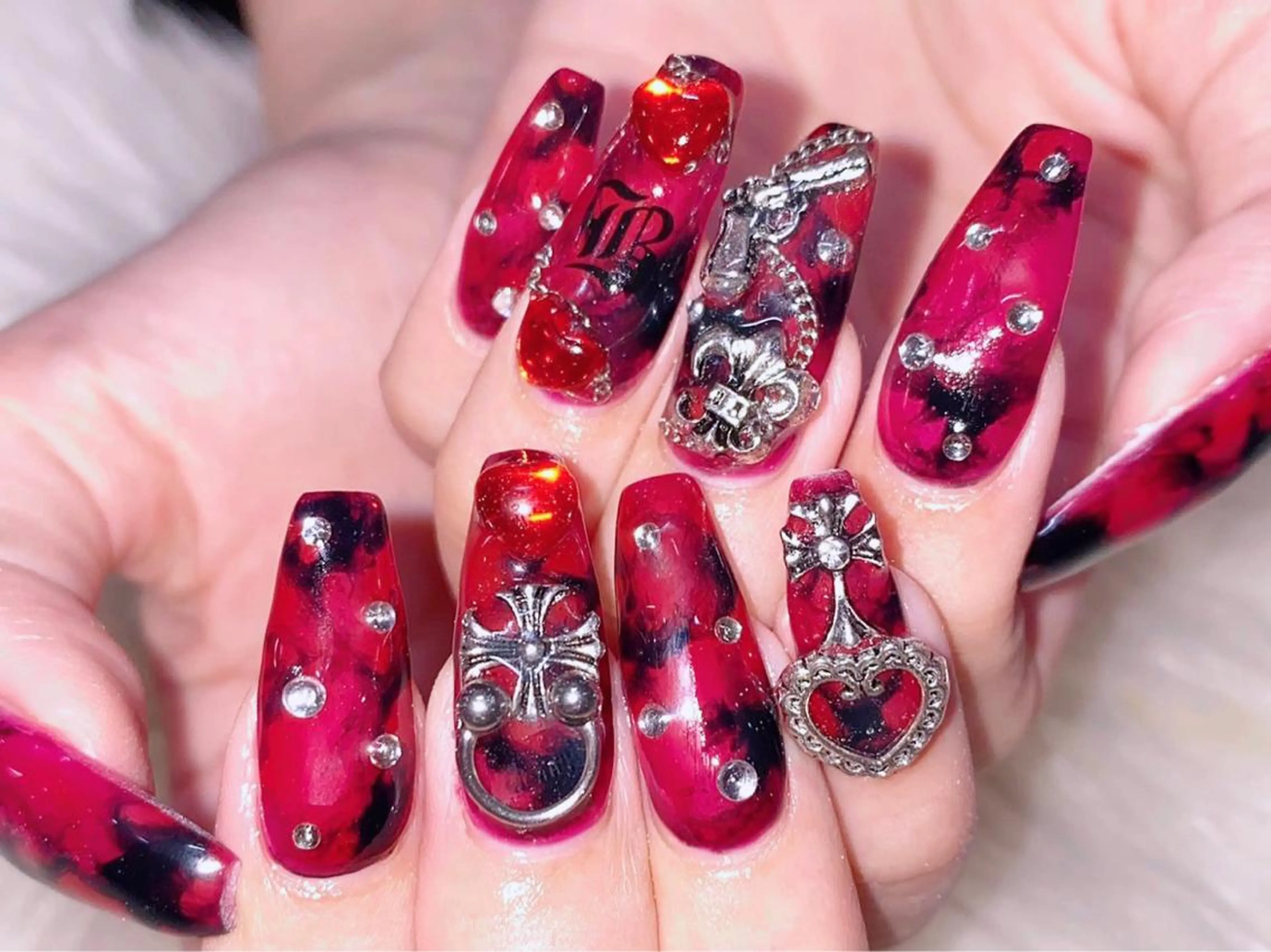 ネイル 成人式 スカルプネイル NAILSGOGO shibuyaのネイルデザイン