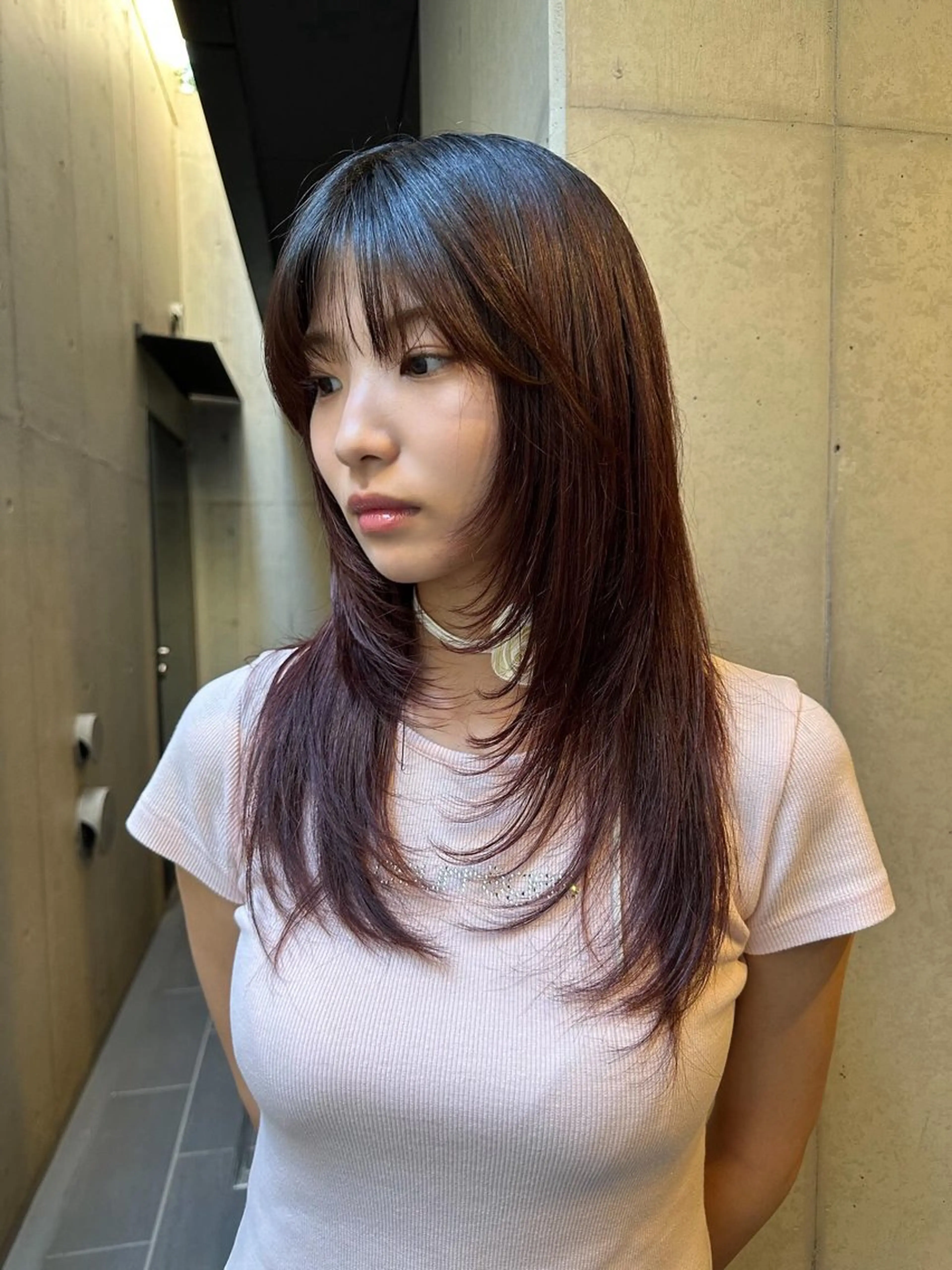 ロング カラー 顔まわりレイヤー レイヤーカット ロング 似合わせカット カット ヘアカラー ウルフ/レイヤー🟠 山本祐輔🟠のヘアスタイル