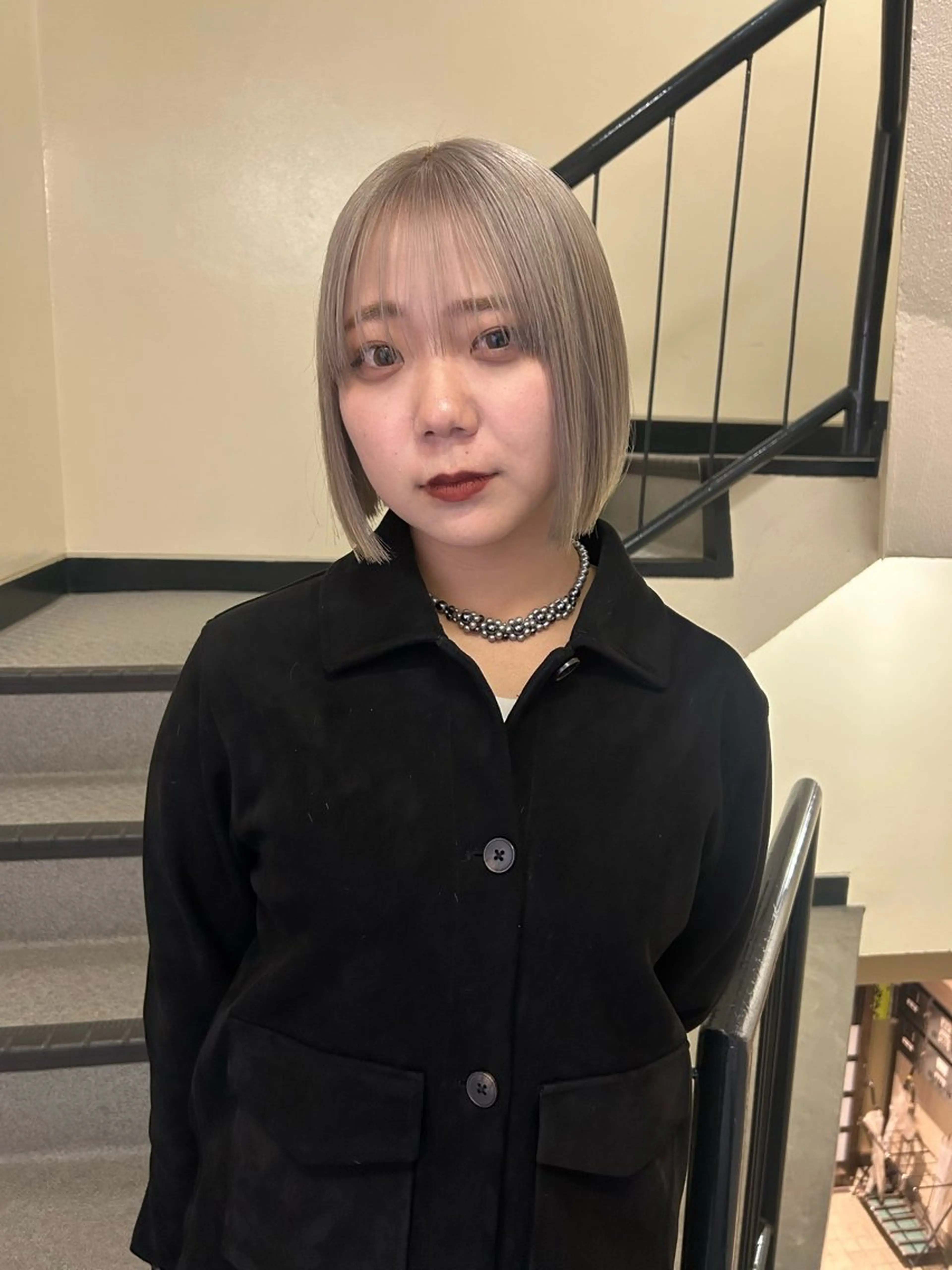 ショート カラー ベージュカラー ブリーチ ハイトーンカラー シルバー ヘアカラー トリートメント ☕️結【suii.】 ボブ/ヘアセット☕️のヘアスタイル