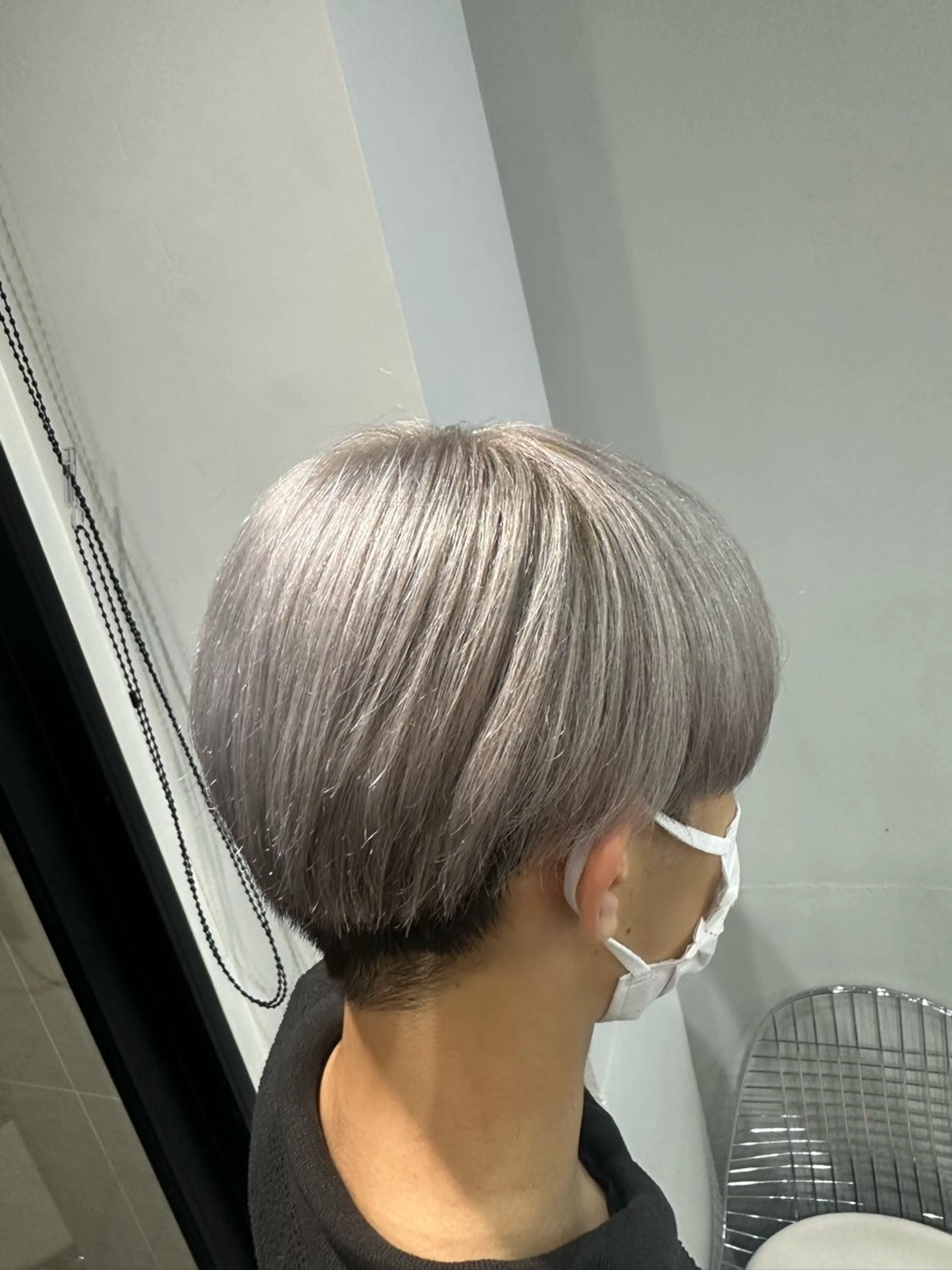 ショート カラー メンズ シルバー ホワイトシルバー カット ヘアカラー トリートメント 透明感/ブリーチ縮毛 /髪質改善/星野純一のヘアスタイル