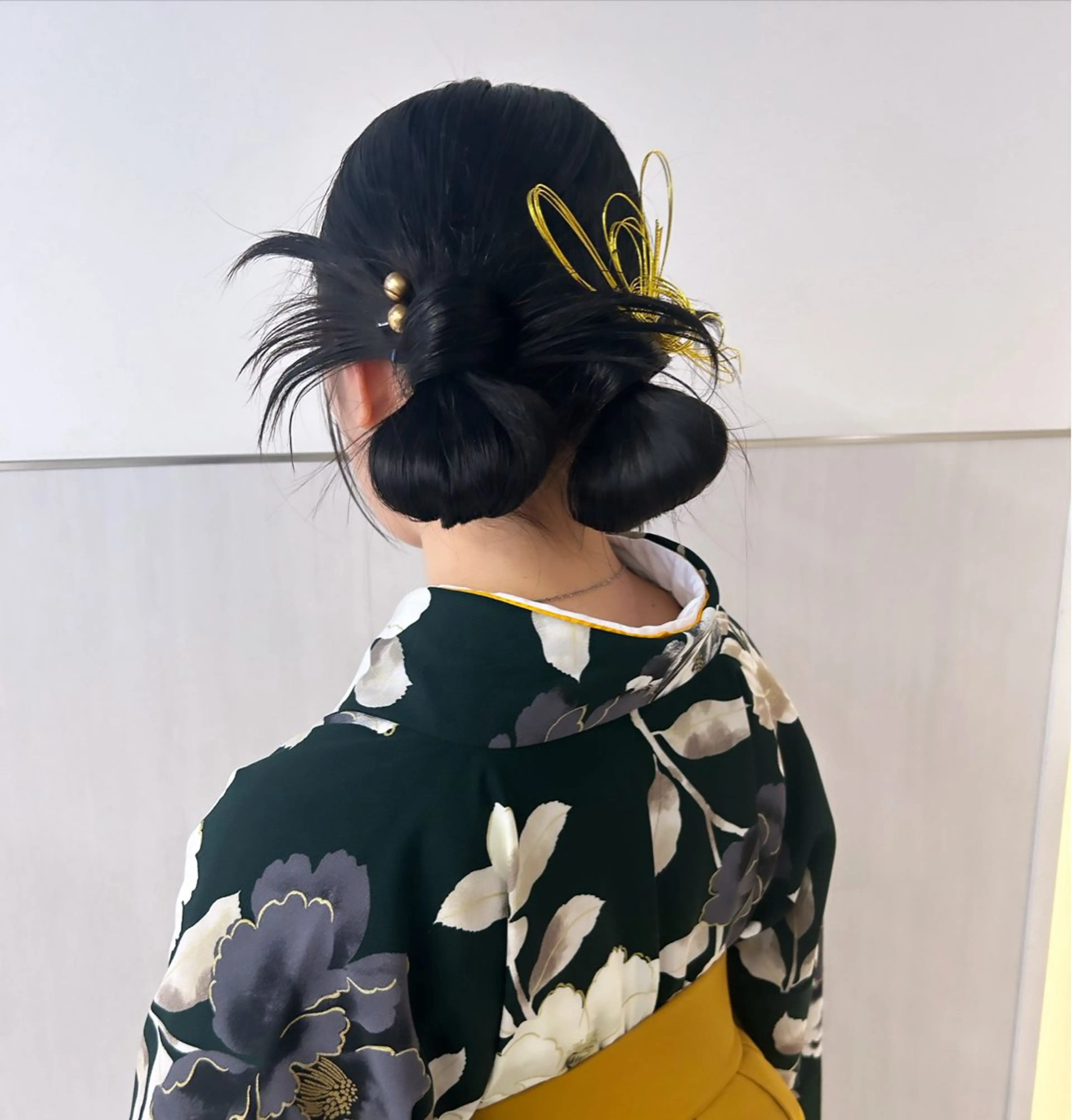 ロング ヘアアレンジ にった みずきのヘアスタイル