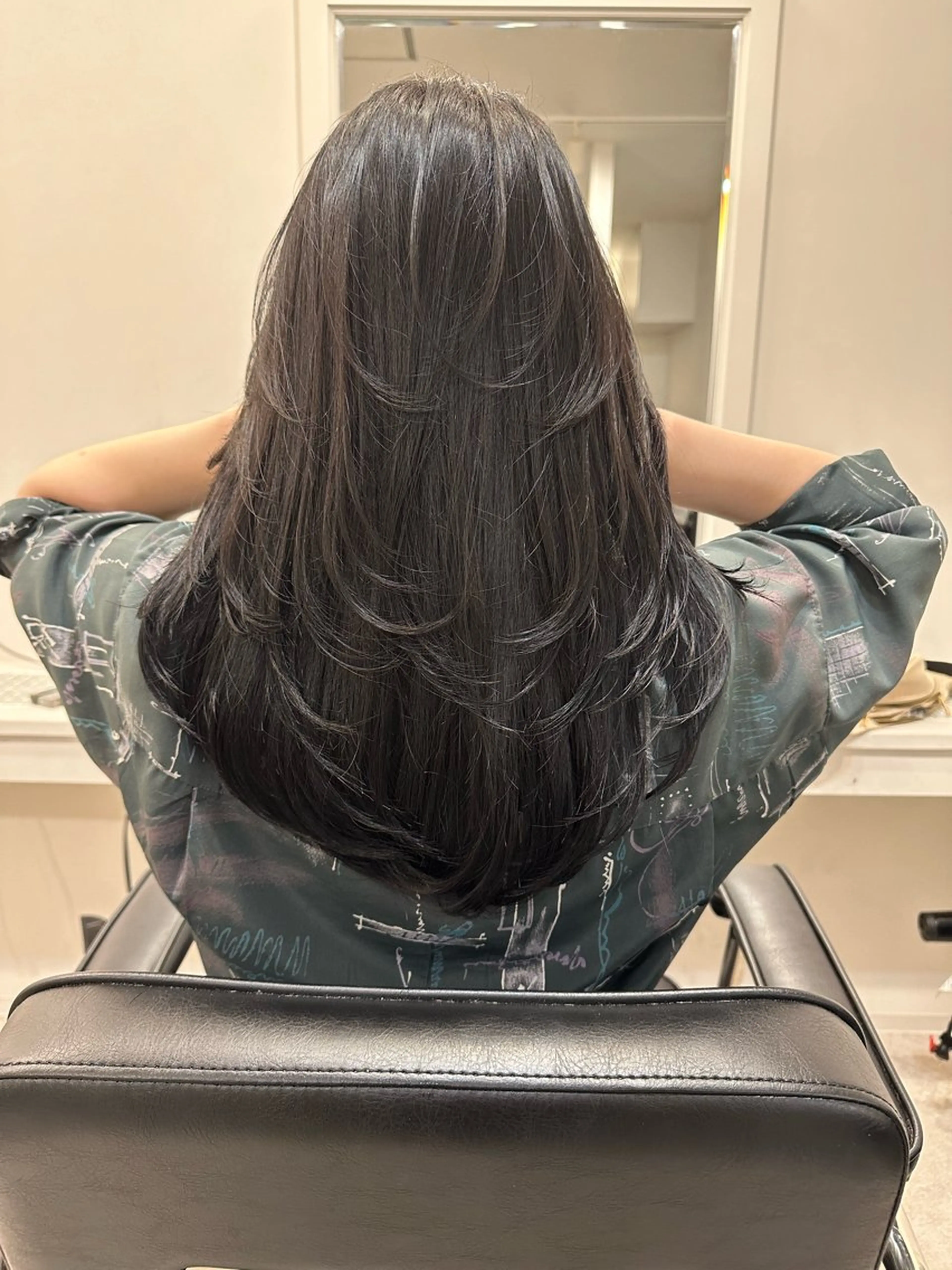 ロング カラー ヘアアレンジ 外国人風カラー レイヤーカット カット SALOWIN京都河原町Suite店所属・外国人風レイヤー/ ハイトーンSHUのヘアスタイル