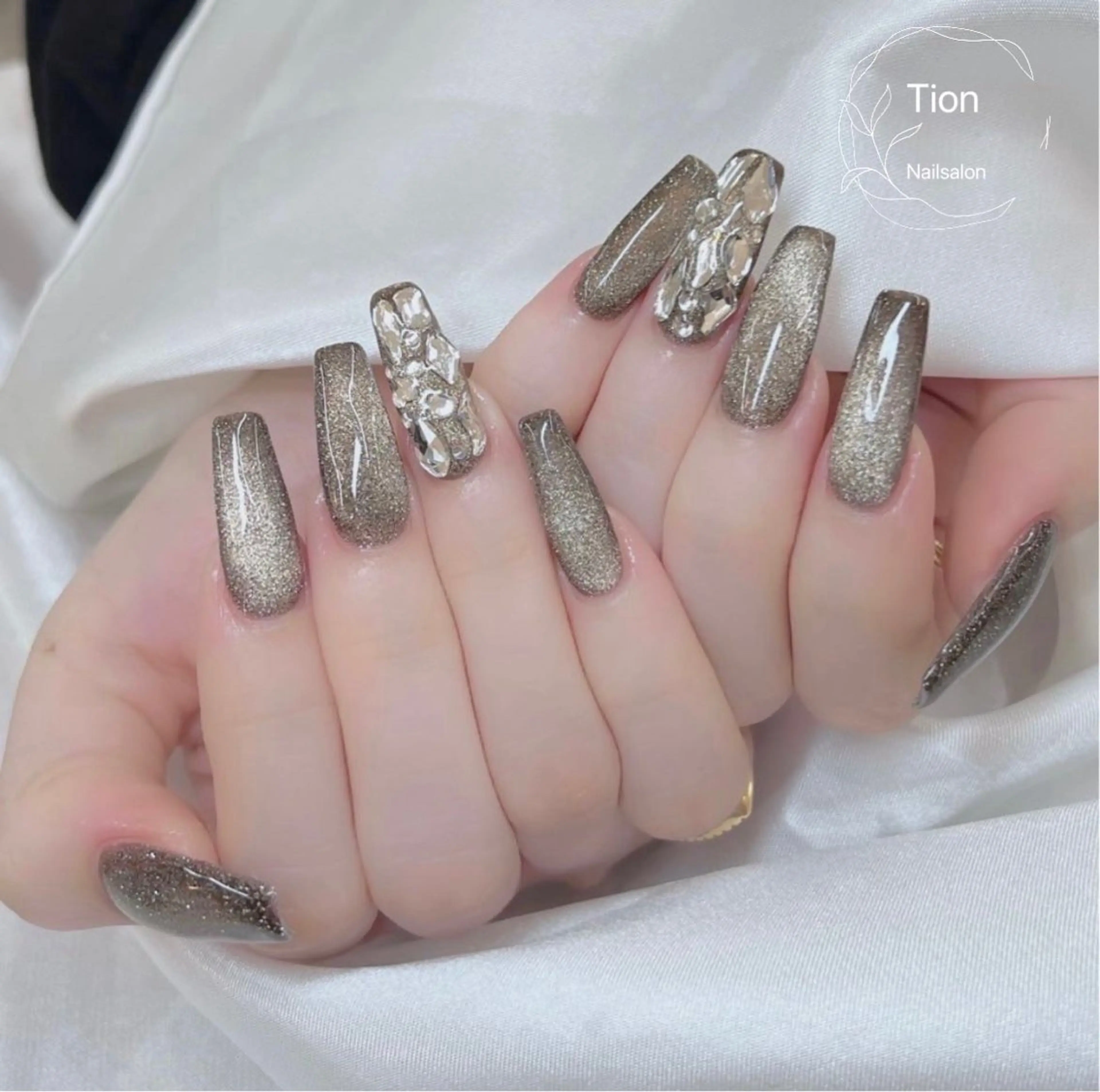 ネイル チークネイル 長さ出し フットネイル フレンチネイル ジェルネイル Nailsalon ティオン 浦和店のネイルデザイン