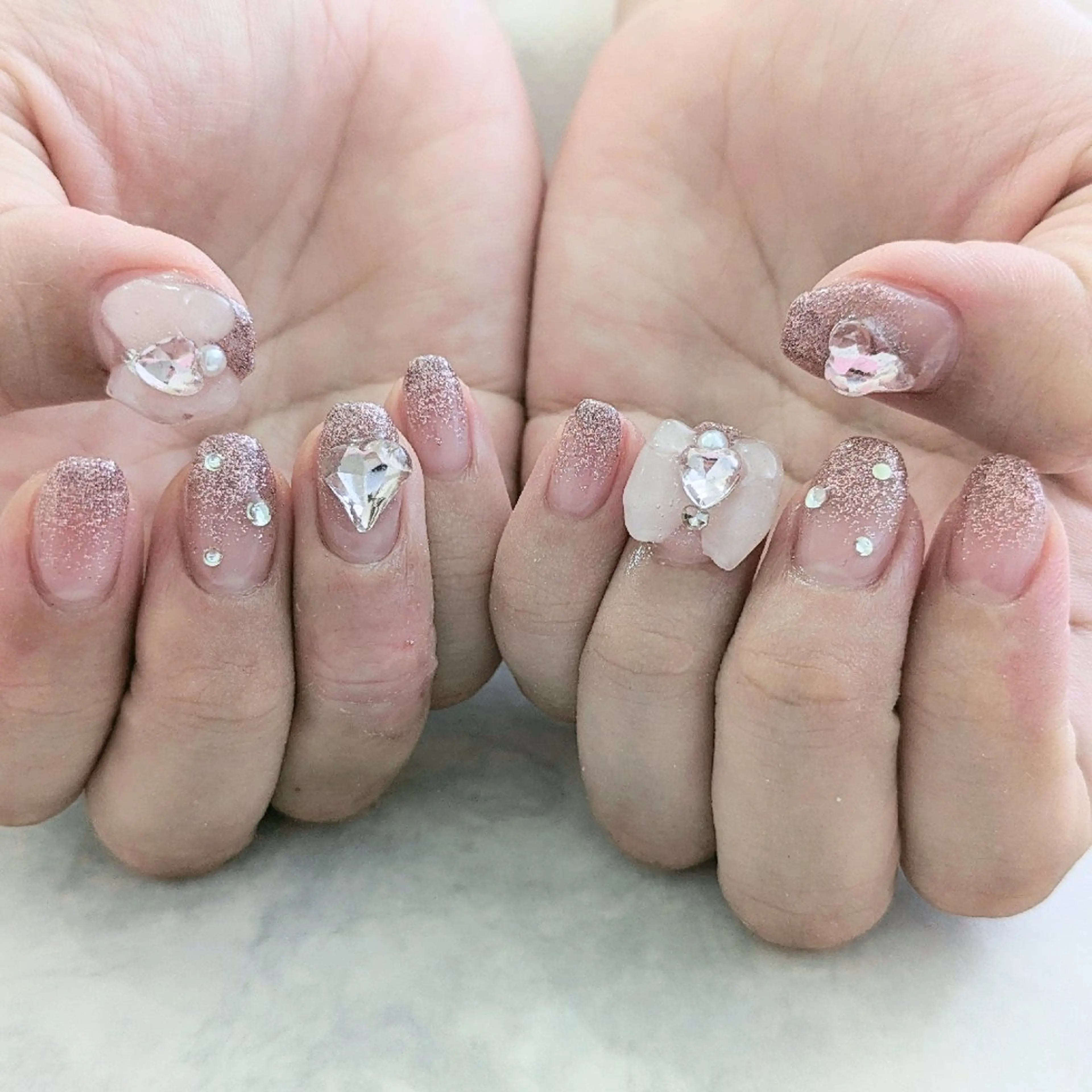 ネイル ラメ(グリッター) ラメグラデーション 持ち込み Gerbera Nailistのネイルデザイン