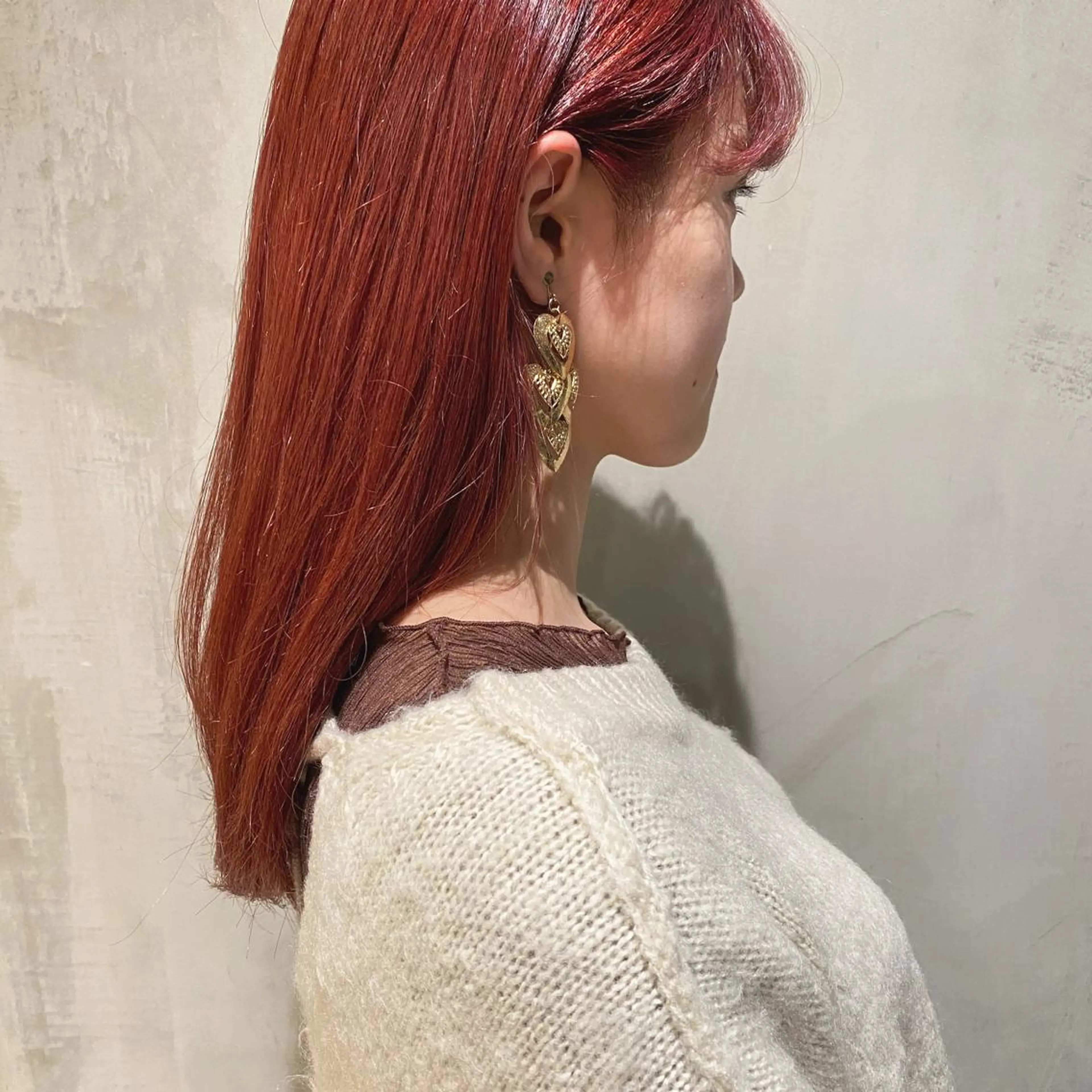 セミロング カラー ブリーチ ヘアカラー トリートメント やまもと さえのヘアスタイル