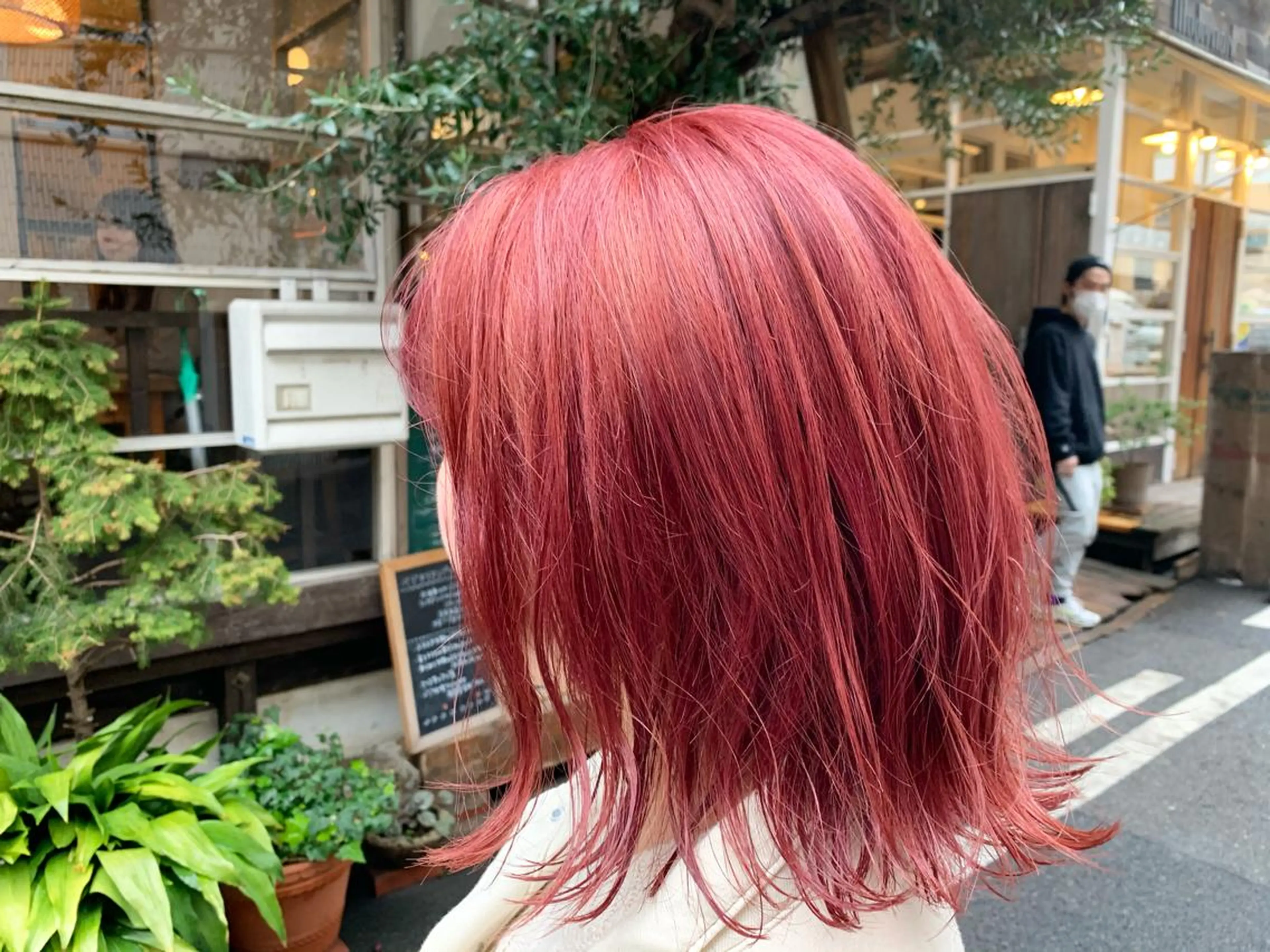 ショート カラー ピンクカラー カット ヘアカラー トリートメント LEB所属・下河 宗太のヘアスタイル