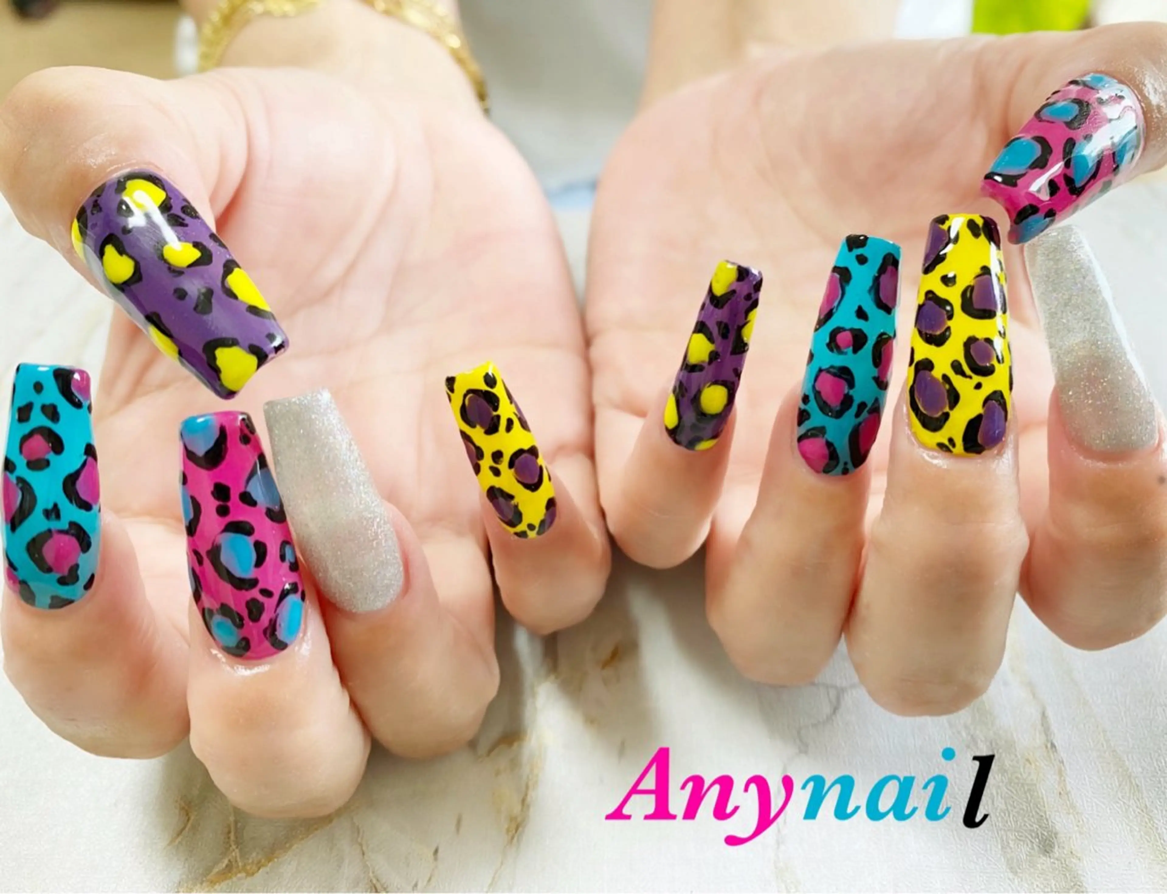 ネイル アニマル柄 ブルー スカルプネイル ハンドネイル 岩澤 恵子のネイルデザイン