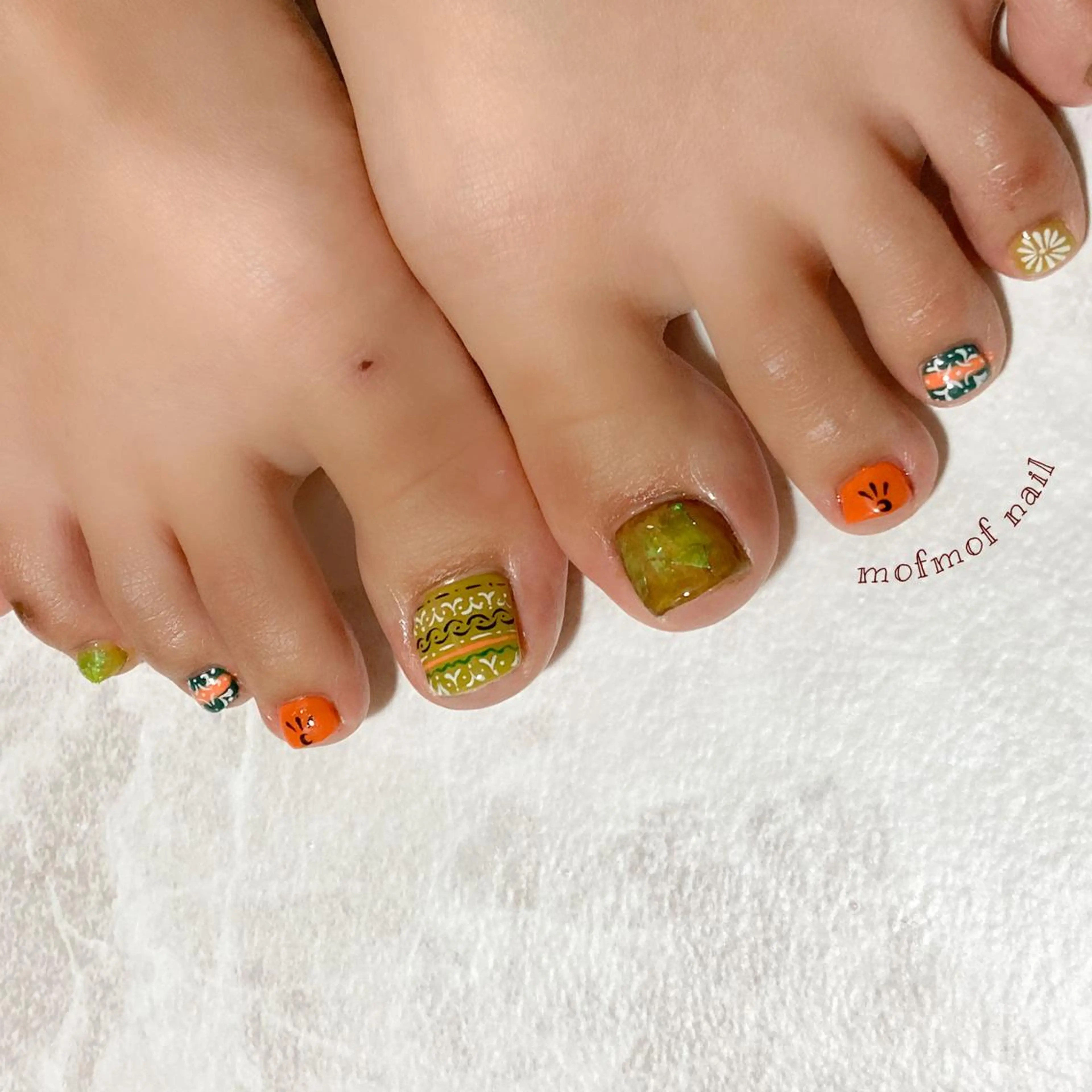 ネイル mofmofnail 🌿shimizuのネイルデザイン