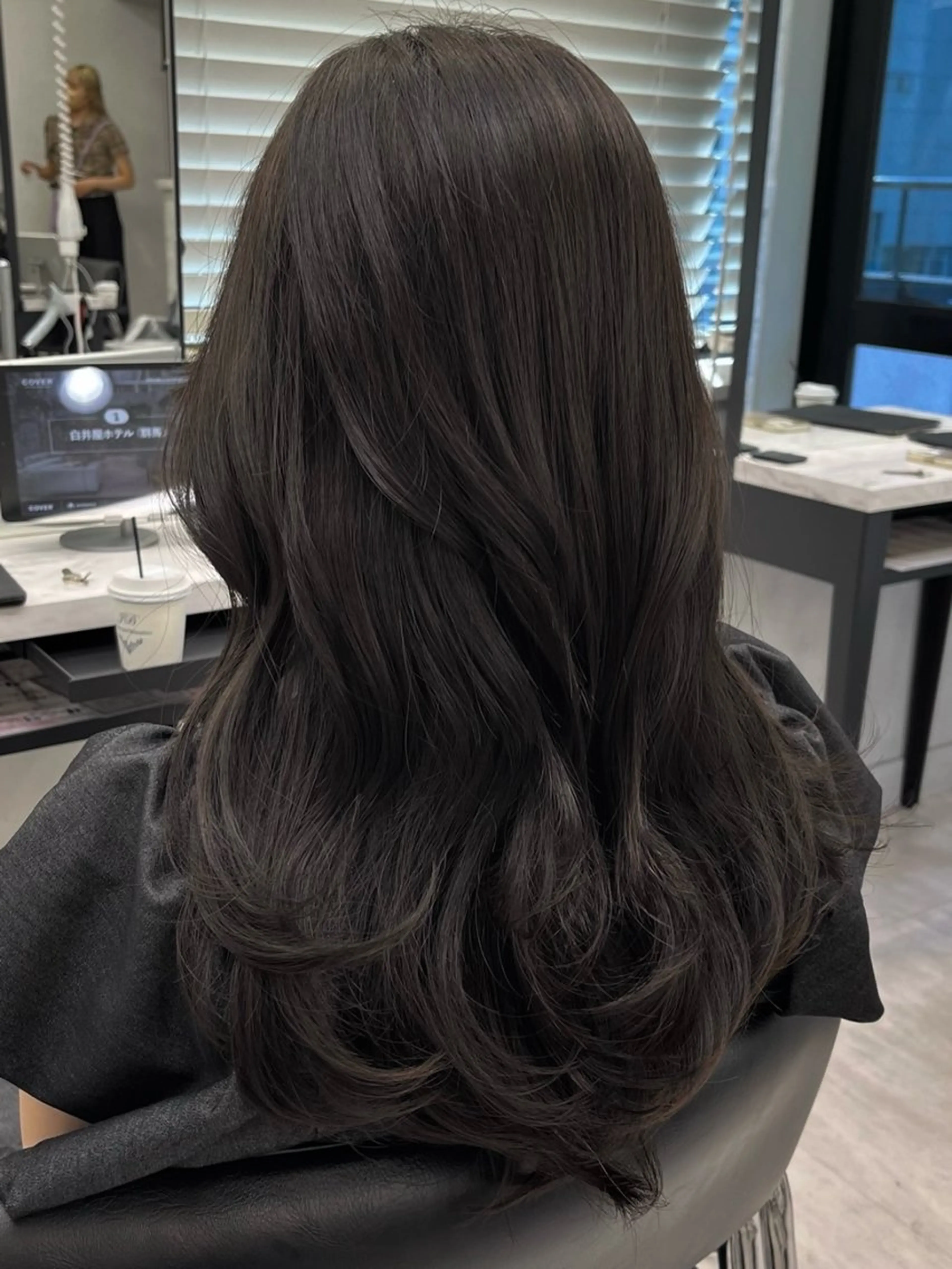 セミロング カラー パーマ ヘアアレンジ メンズ 韓国ヘア×顔まわり 🇰🇷和知拓郎のヘアスタイル
