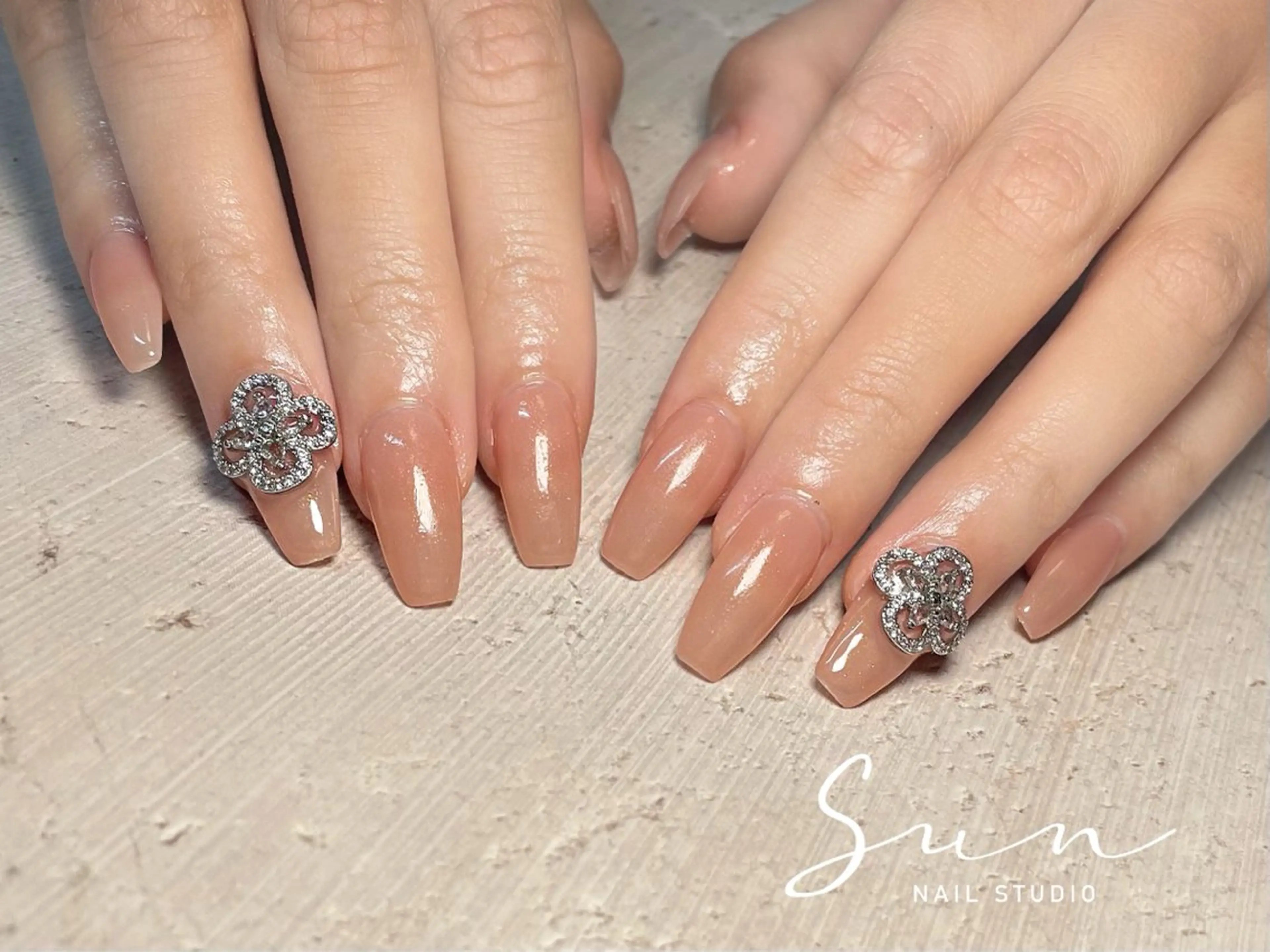 ネイル ハンドネイル ハンドケア SUN nail上本町のネイルデザイン