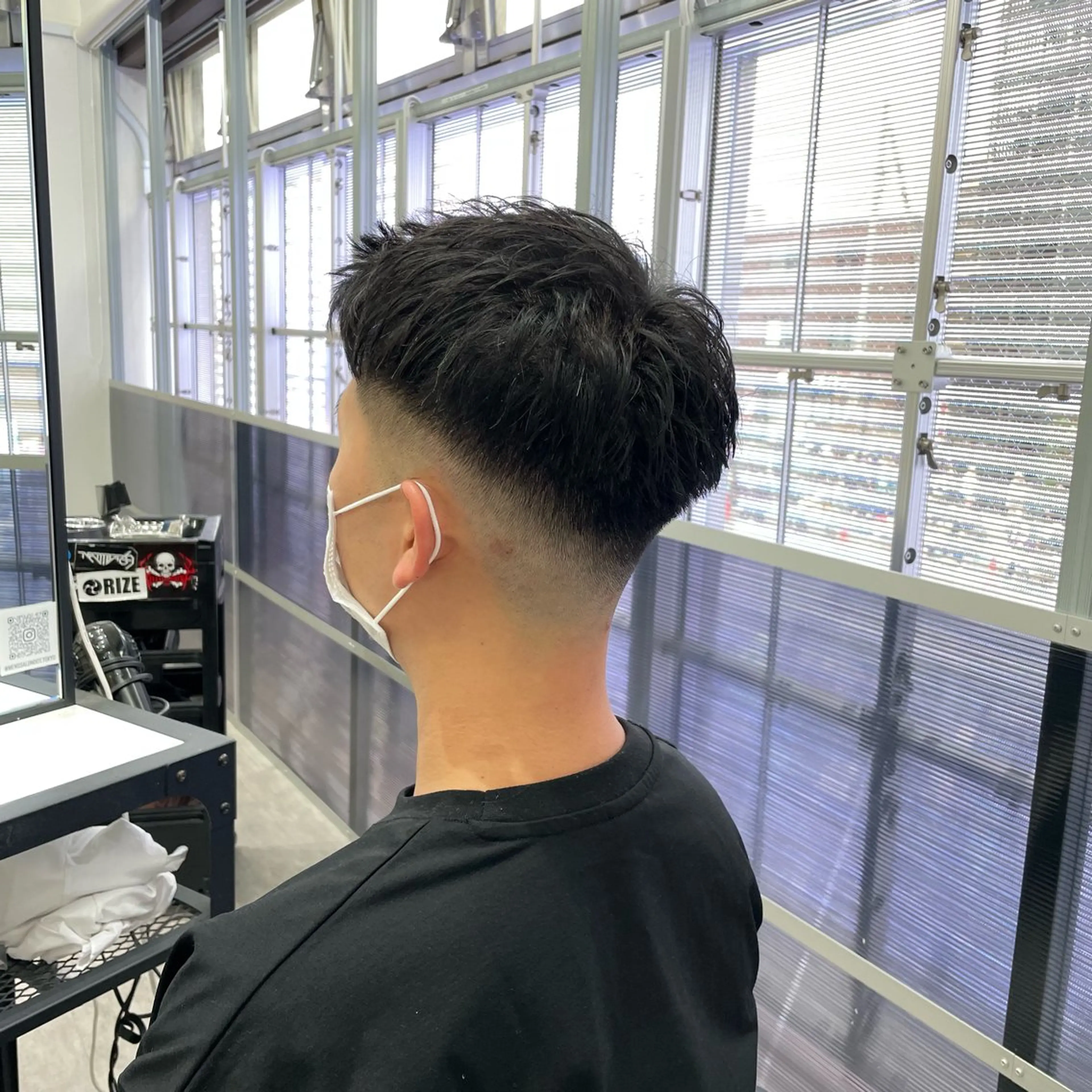 ショート カラー パーマ メンズ men’s salon dot. tokyo 横浜店所属・🔥メンズ特化 カット1100円🔥のヘアスタイル