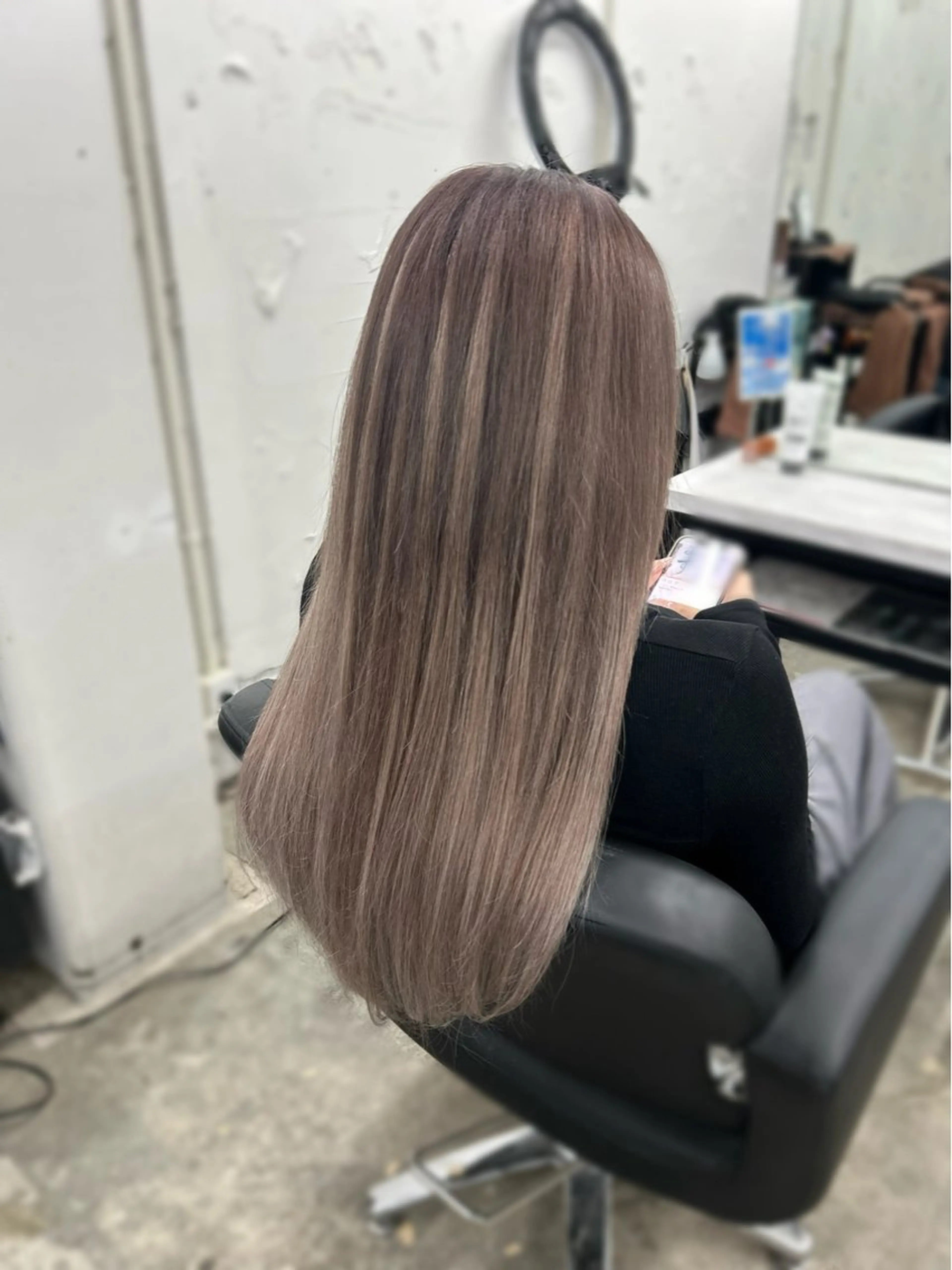 ミディアム カラー シールエクステ ダブルカラー グレージュ ハイライトカラー エクステ シールエクステの女神 🍑Momo🍑のヘアスタイル