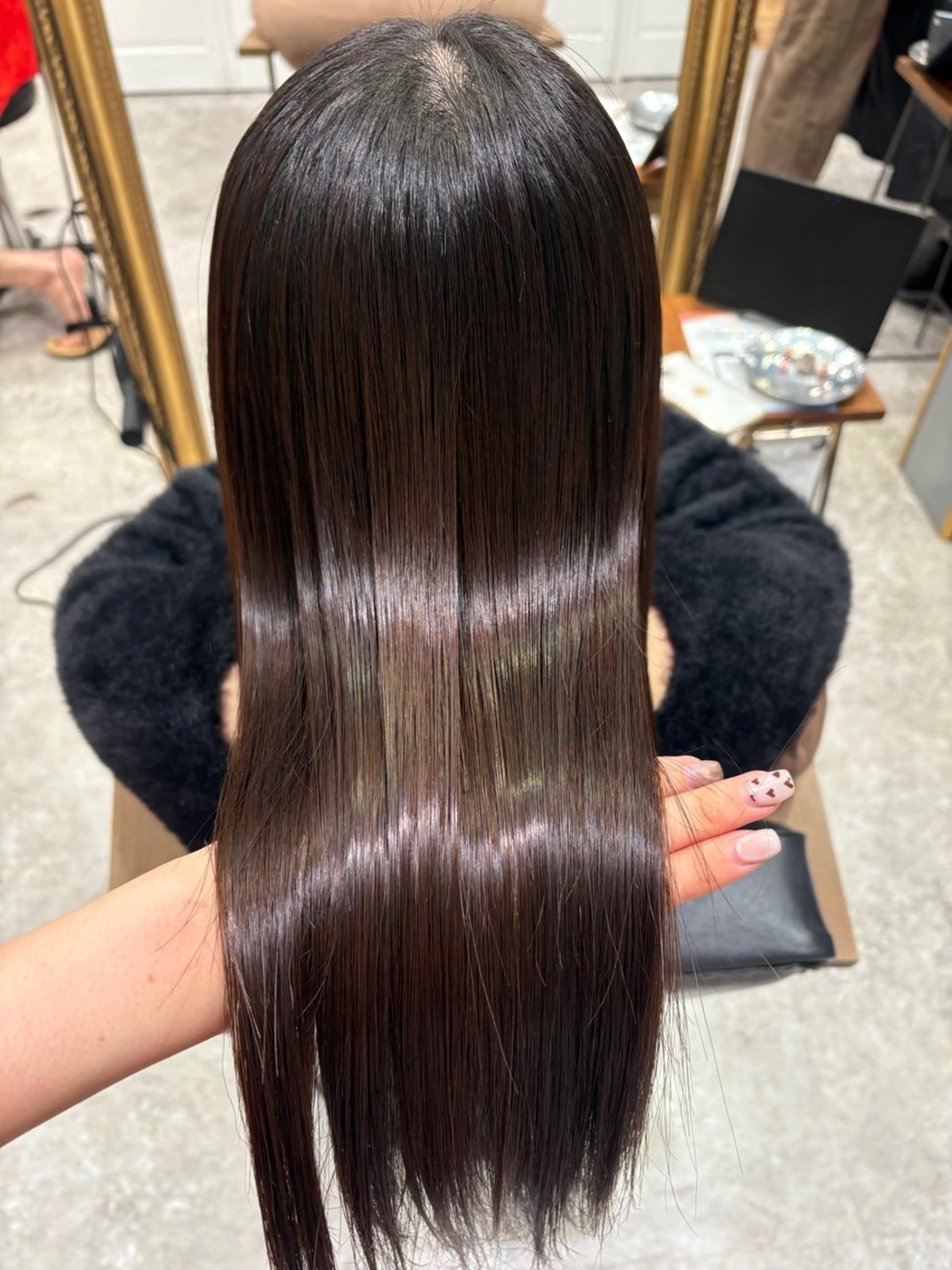 ロング 縮毛矯正 ピンクカラーアレンジ 🩷AYANA🩷のヘアスタイル