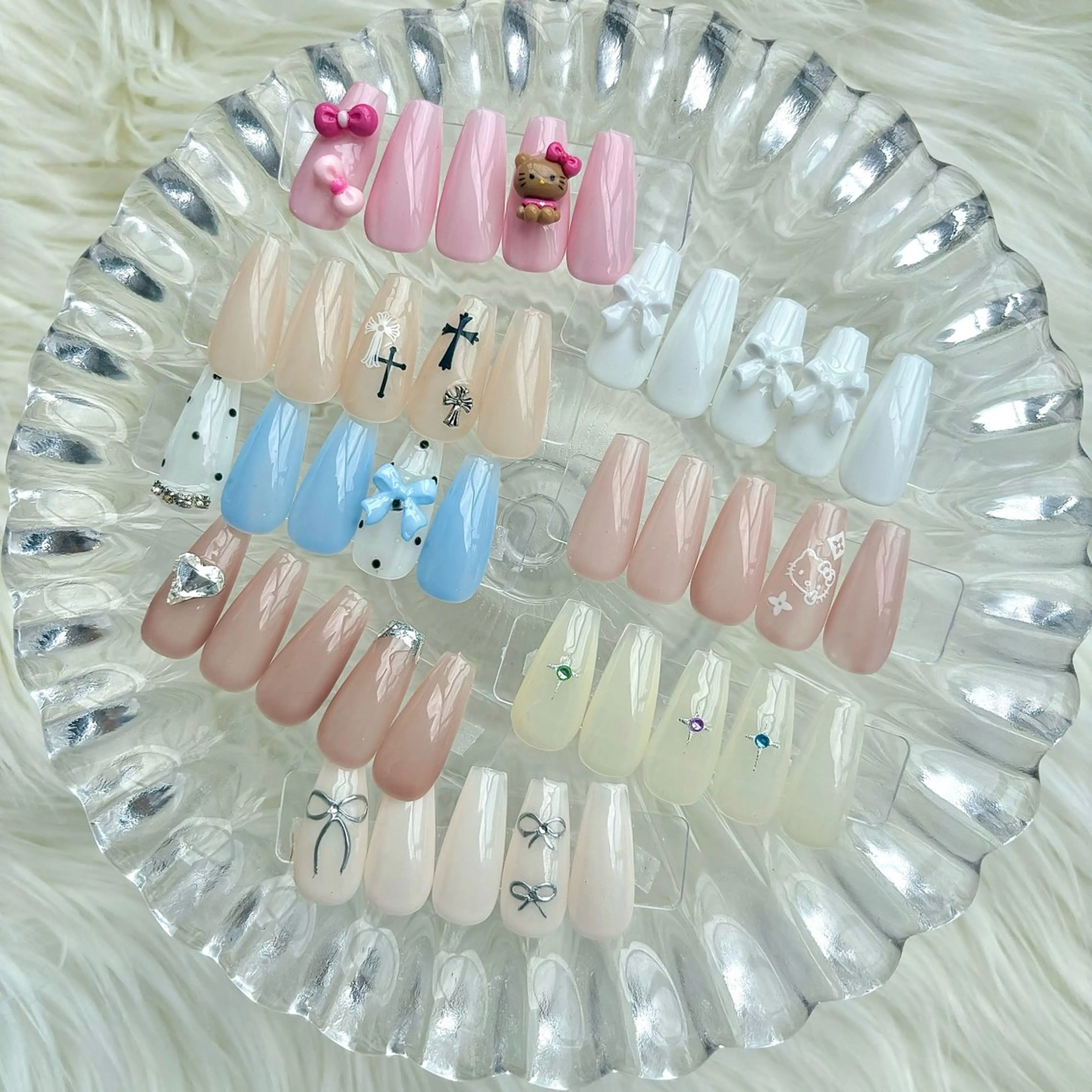 ネイル ハンドネイル Sii nail 🤍SAKIのネイルデザイン
