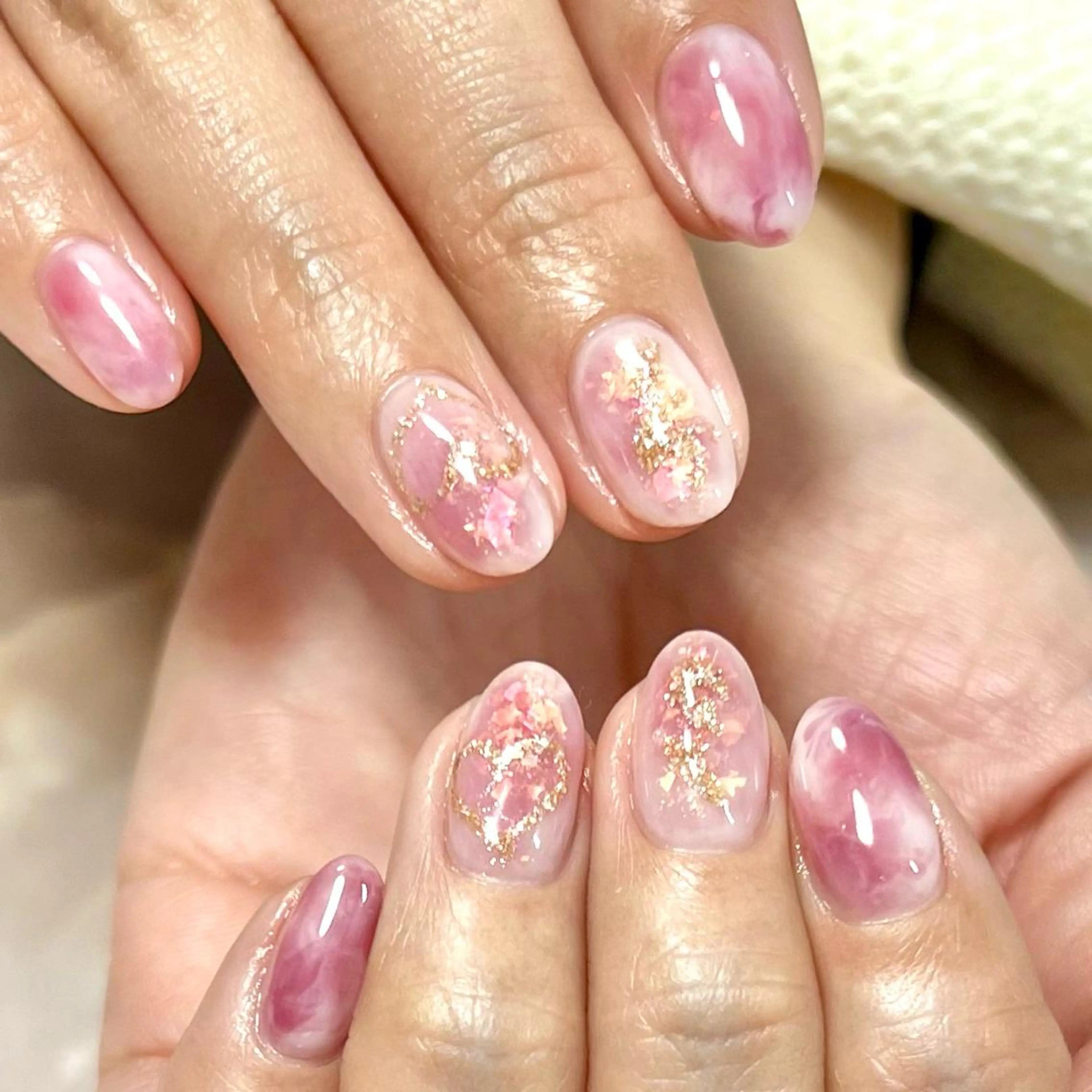 ネイル ホログラムネイル キラキラネイル ニュアンスネイル ピンク バレンタイン ステラ marikominoのネイルデザイン
