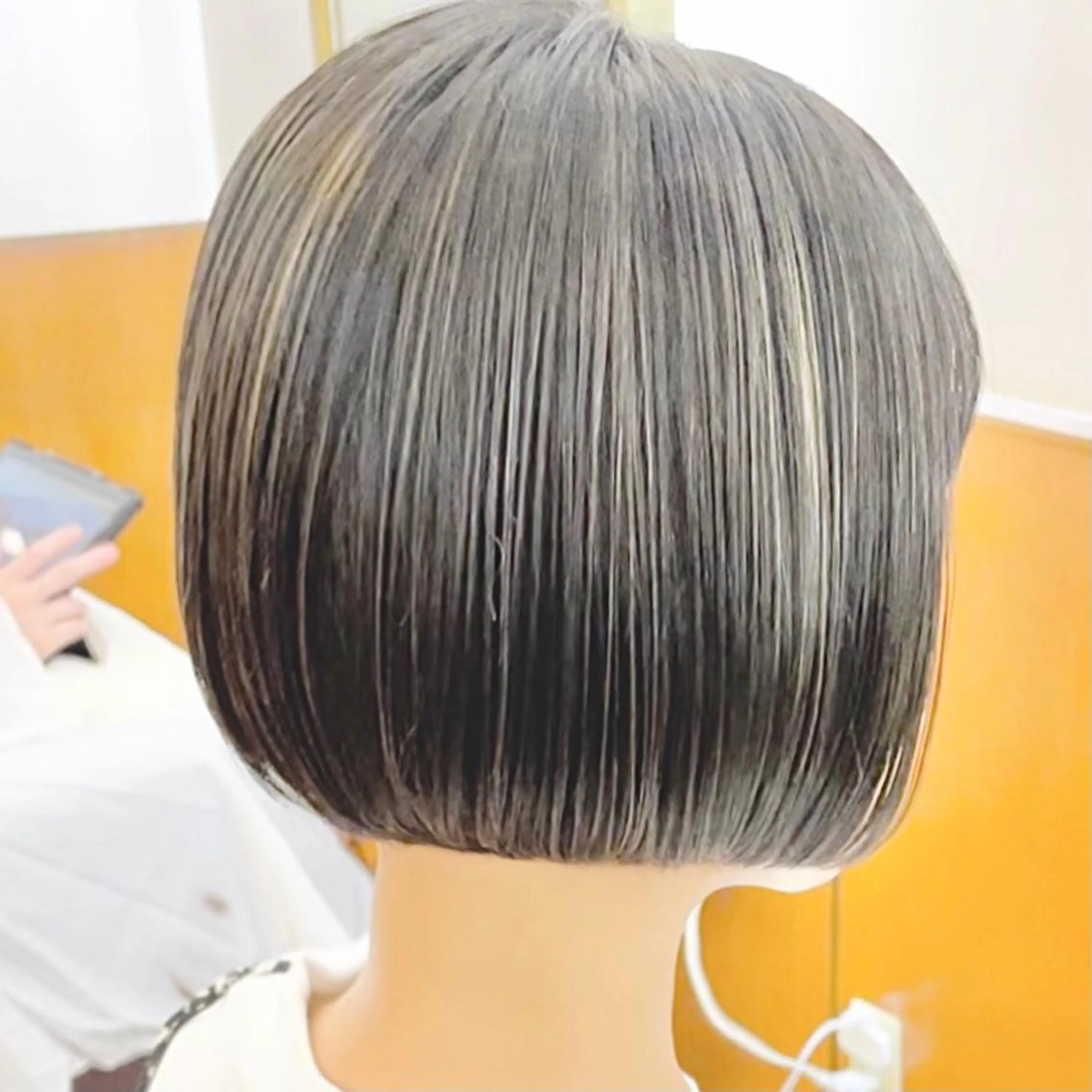 ショート カラー ヘアアレンジ キッズ 切りっぱなしボブ 前下がりボブ ワンレンボブ ハイライトカラー ボブ カット ヘアカラー トリートメント さわ きょうすけ/ ボブ髪質改善ショートのヘアスタイル