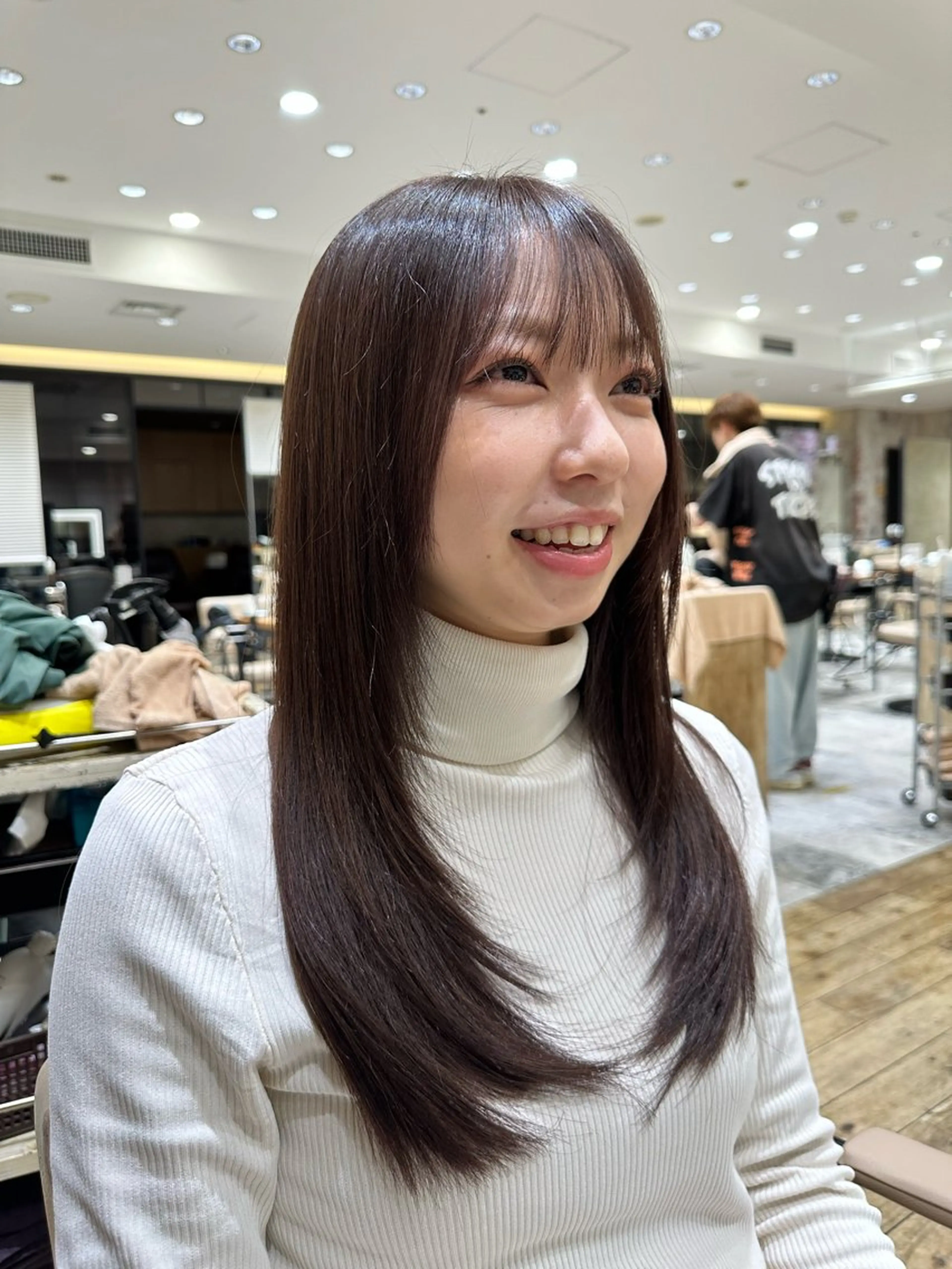 ロング カラー トリートメント カット ヘアカラー トリートメント ヘッドスパ レイヤー/艶カラー 韓国/石戸谷海斗のヘアスタイル