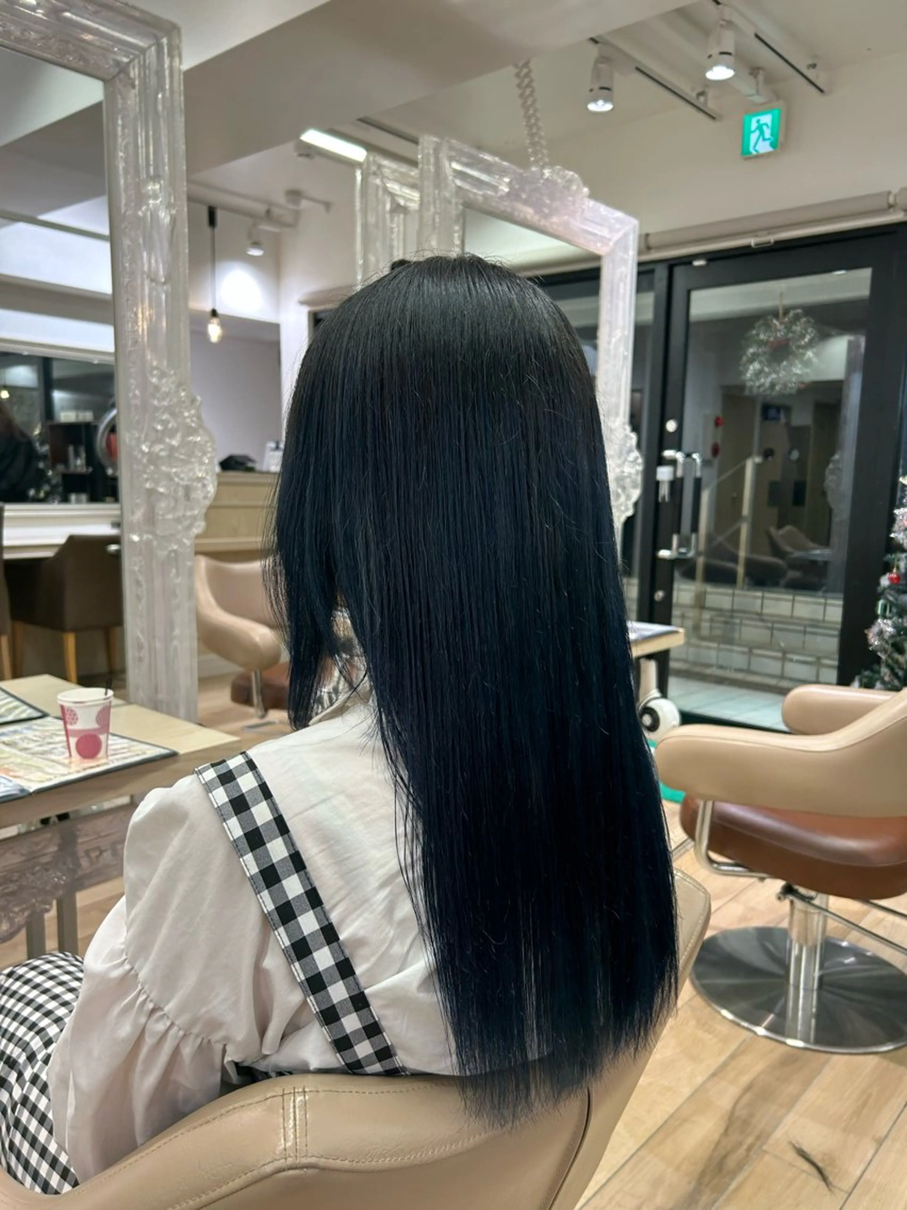 セミロング カラー ヘアカラー トリートメント 渡辺 大輝 メンズパーマのヘアスタイル