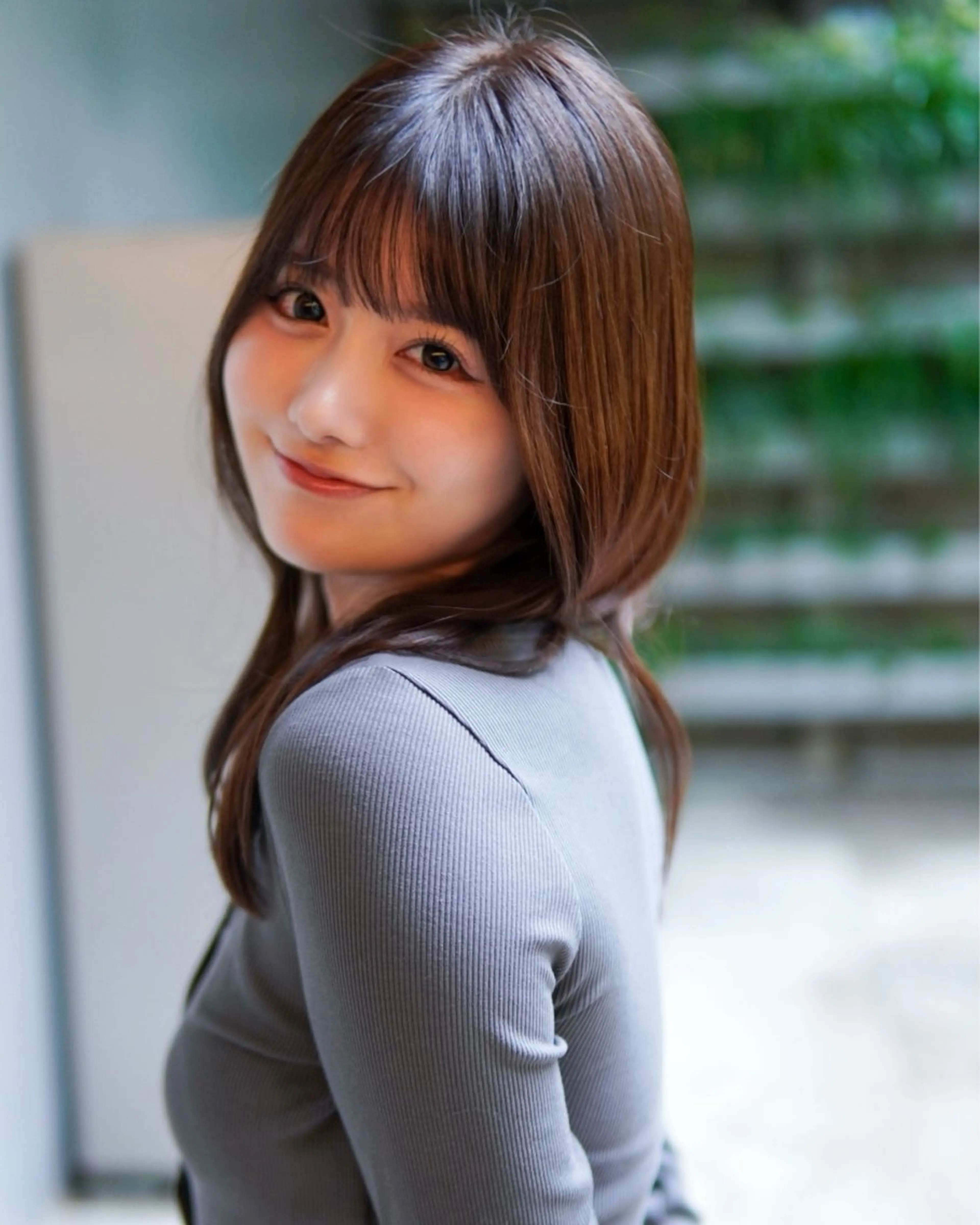 セミロング 縮毛矯正 カット 縮毛矯正 トリートメント ヘッドスパ ✨髪質改善✨美髪 矯正🫧小泉のヘアスタイル