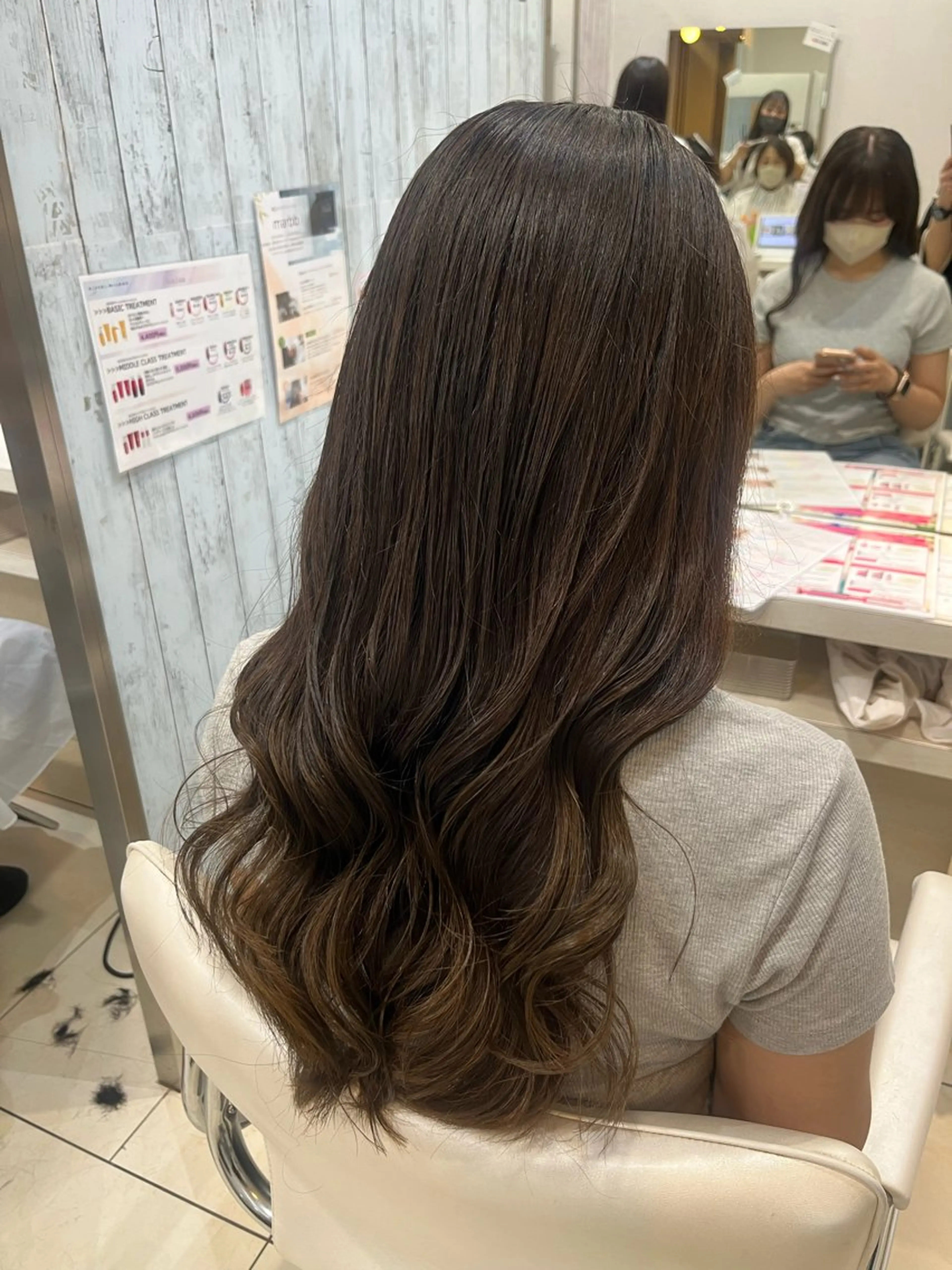 ロング カラー ベージュカラー ヘアカラー トリートメント 🌿似合わせブリーチ 山岸樹璃🌿のヘアスタイル