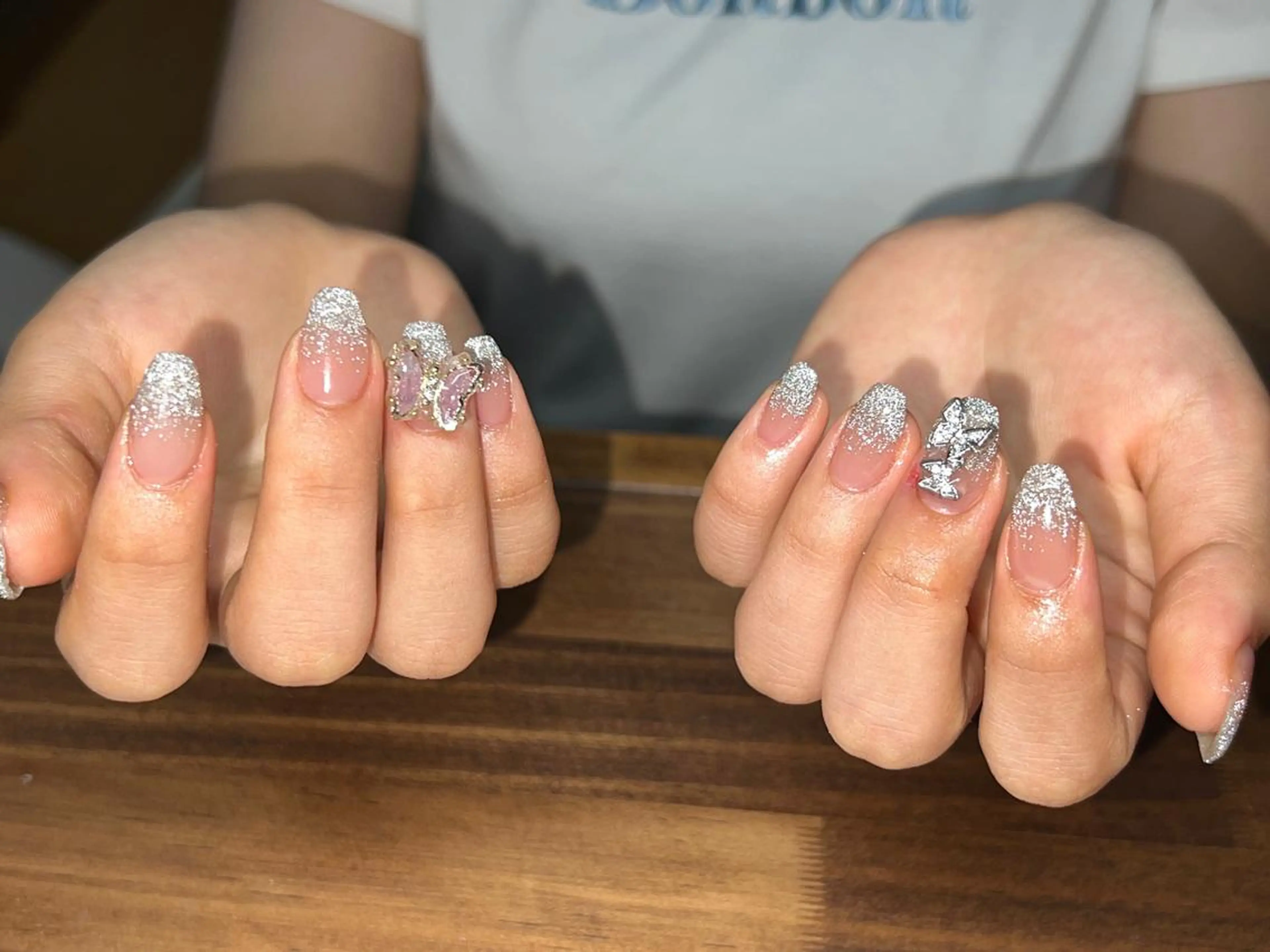 ネイル ワンホンネイル lucky nail 歌舞伎町のネイルデザイン