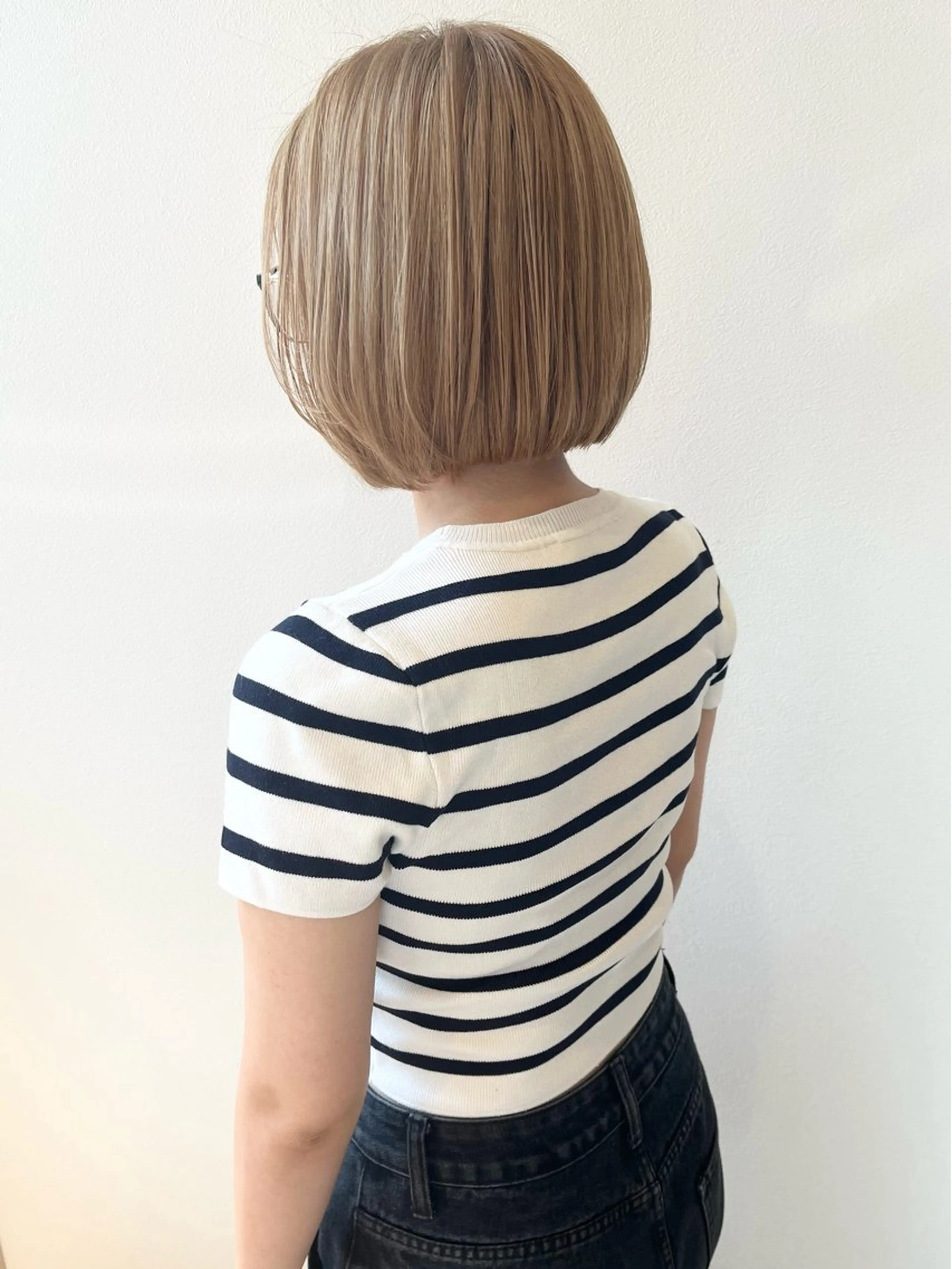 ミディアム カット ヘアカラー トリートメント MYRTLE TSUNODAのヘアスタイル