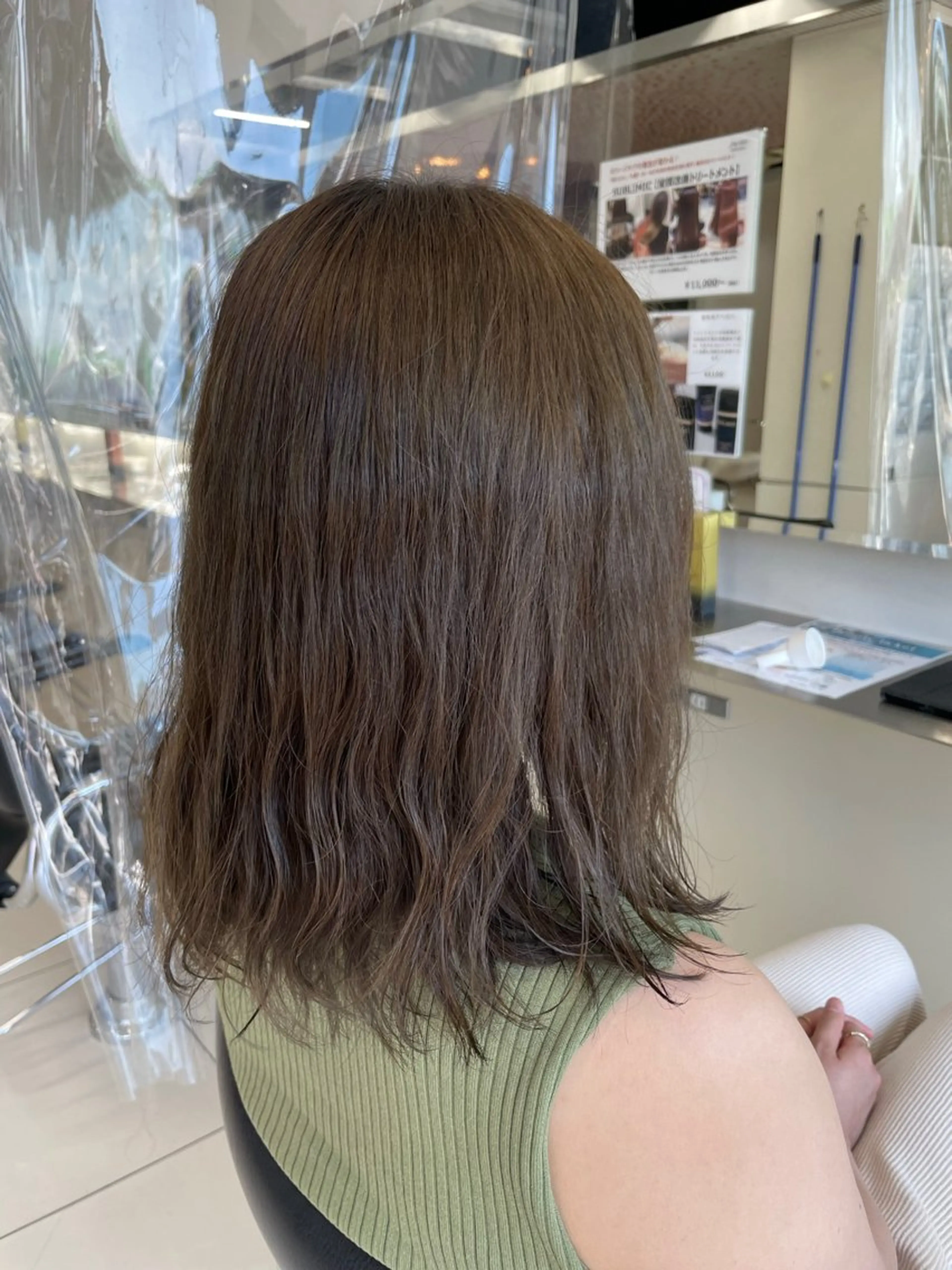 ミディアム カラー カット ヘアカラー トリートメント 👑縮毛矯正& 透明感カラー七星👑のヘアスタイル