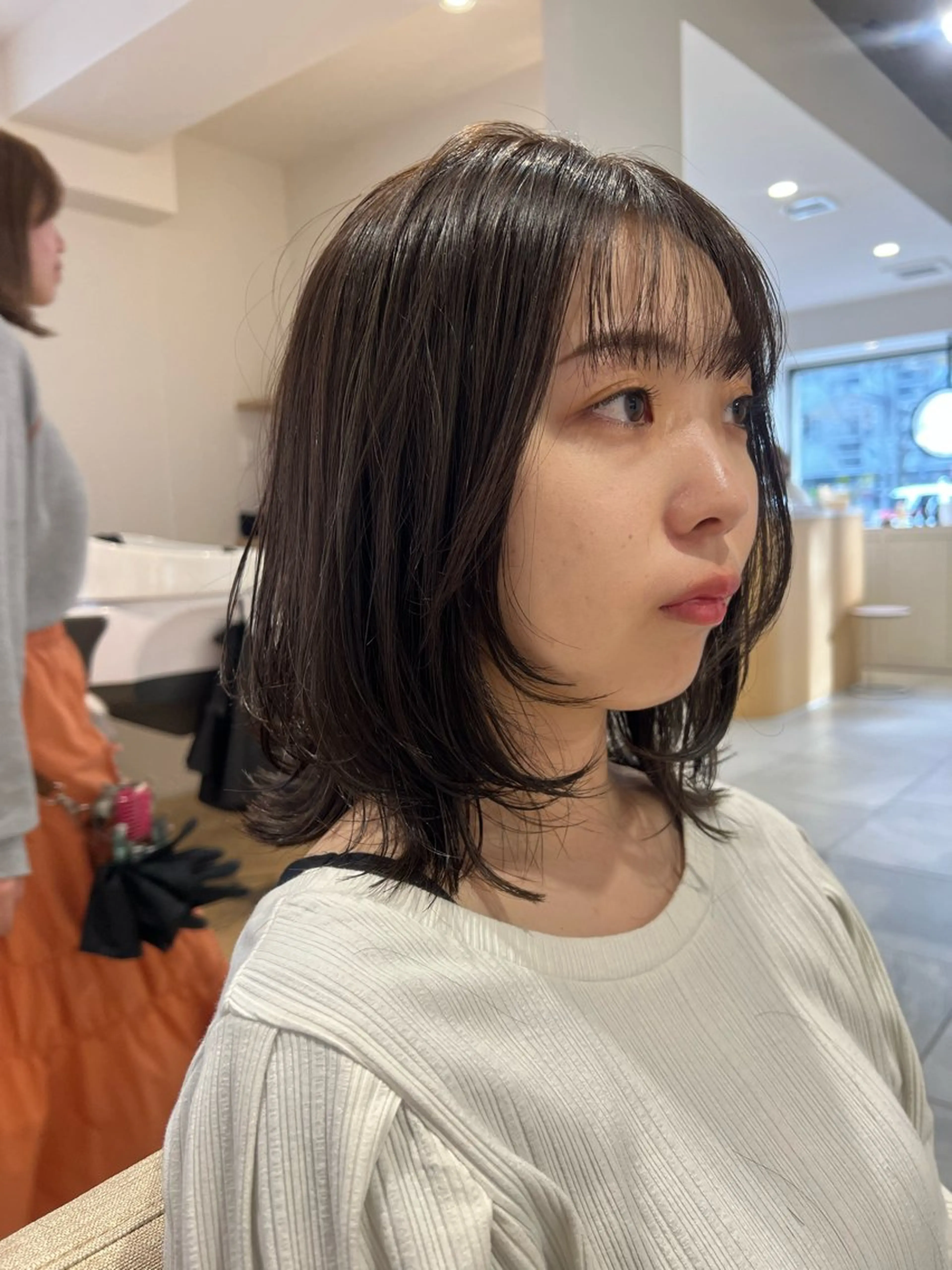 ミディアム 顔まわりレイヤー レイヤーカット レイヤー:透けカラー :髪質改善🌼✨のヘアスタイル