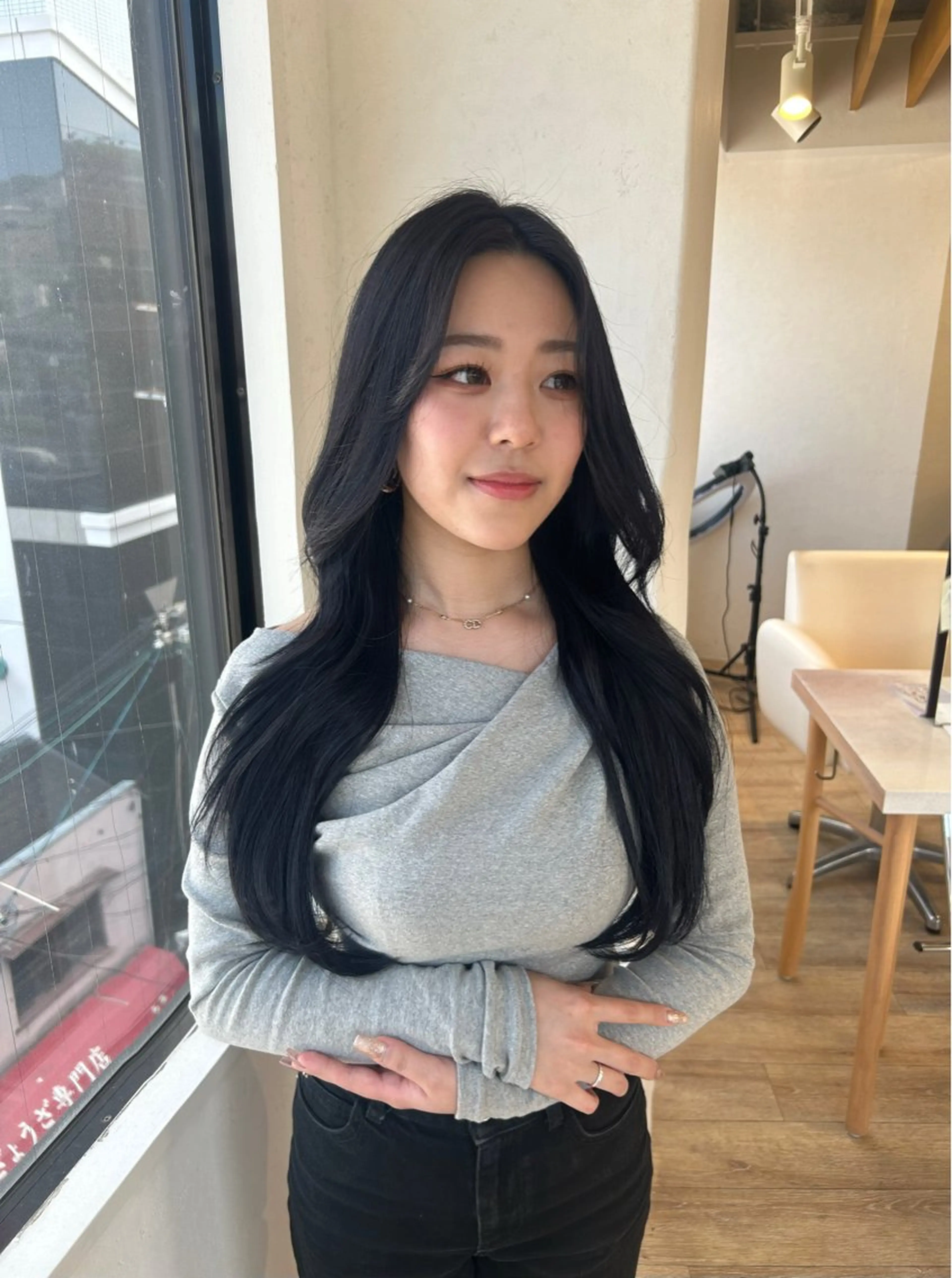 ロング くびれヘア 韓国風ヘア 女性専用サロン iiro所属・hina/透明感🍒 【元町】のヘアスタイル