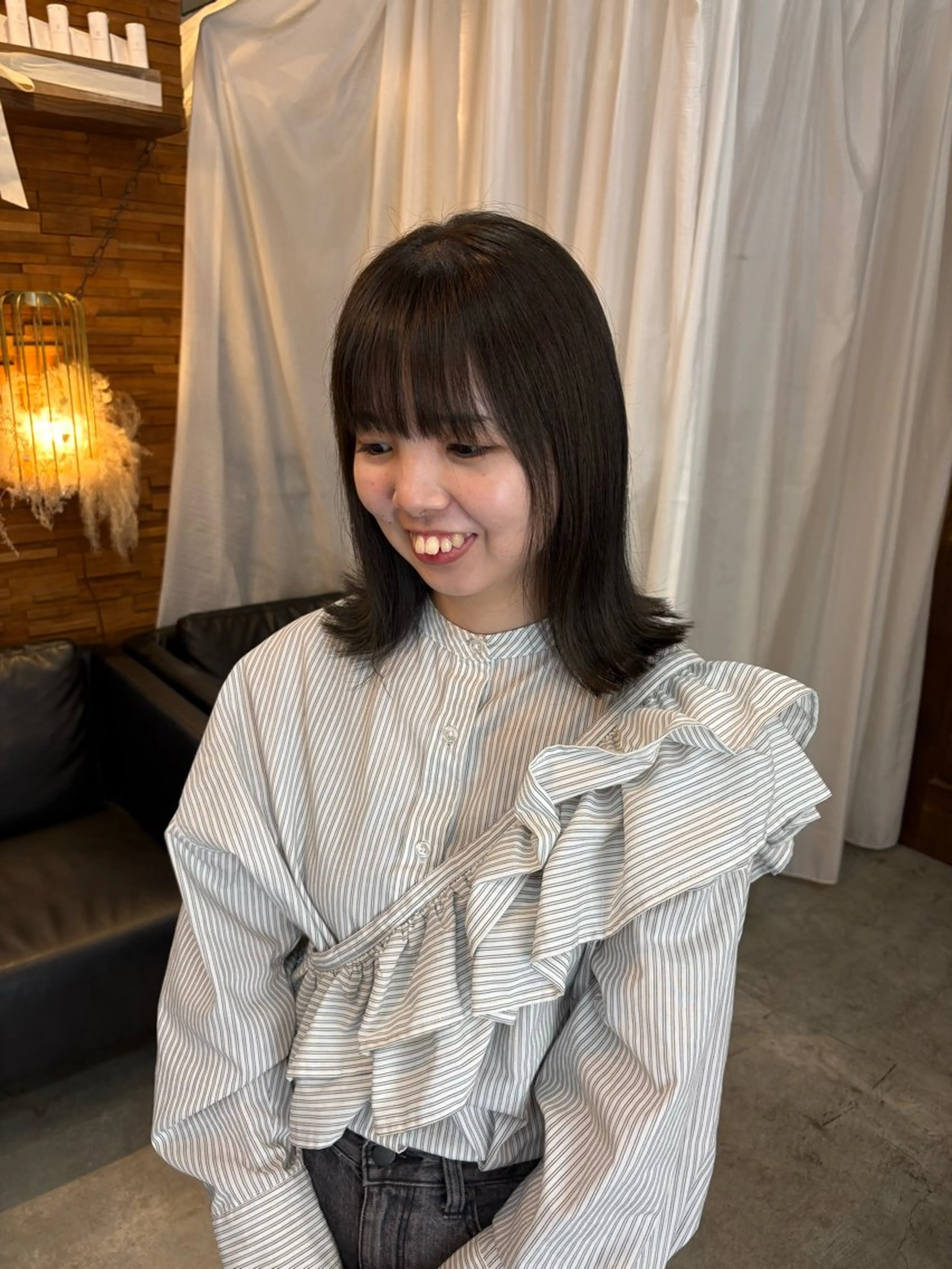 ミディアム カラー suite りりのヘアスタイル